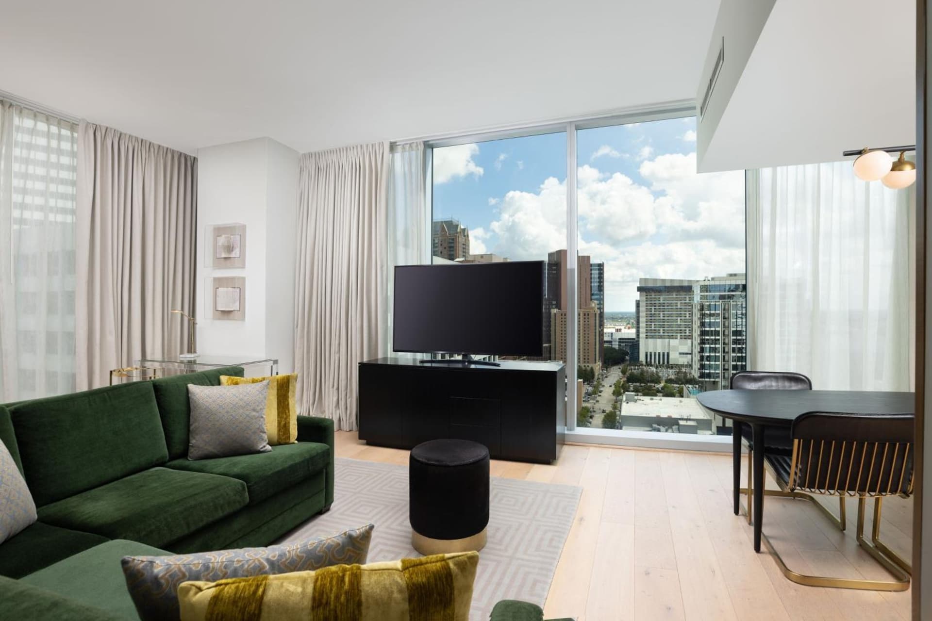 The Laura Hotel, Houston Downtown, Autograph Collection gallery photo in Houston, TX — image 76