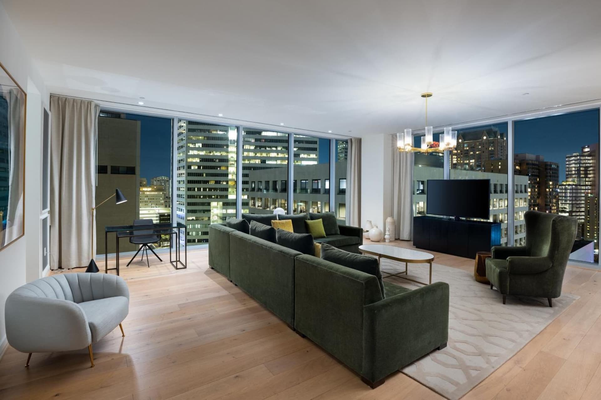 The Laura Hotel, Houston Downtown, Autograph Collection gallery photo in Houston, TX — image 7