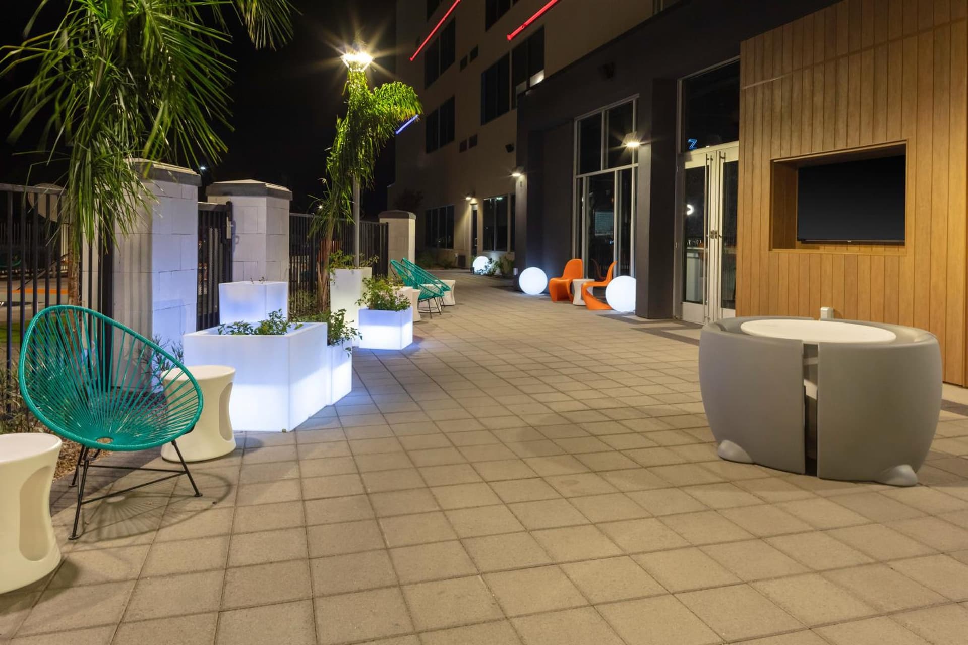 Aloft by Marriott Glendale at Westgate gallery photo in Glendale, AZ — image 9