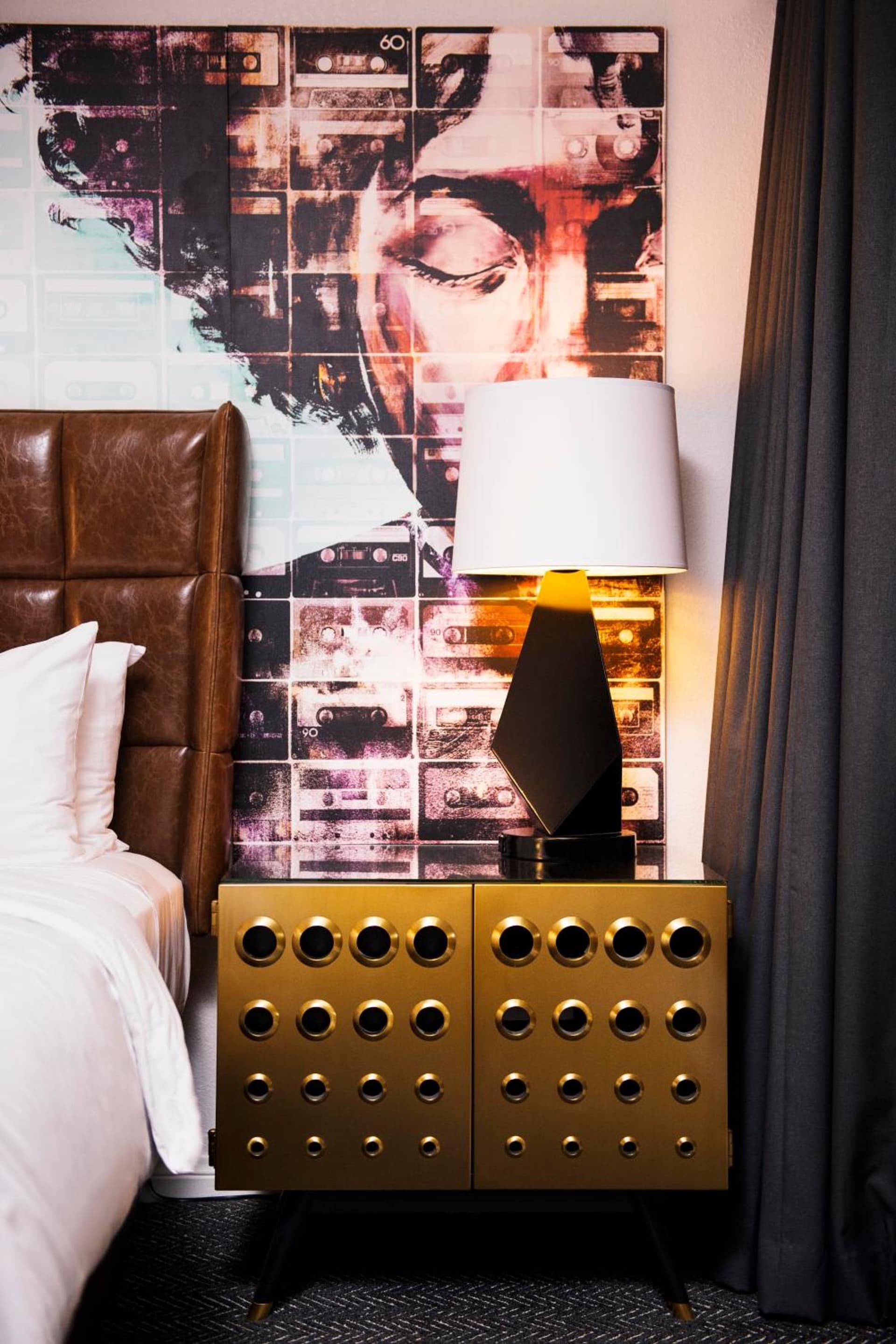 Montrose at Beverly Hills gallery photo in Los Angeles, CA — image 8