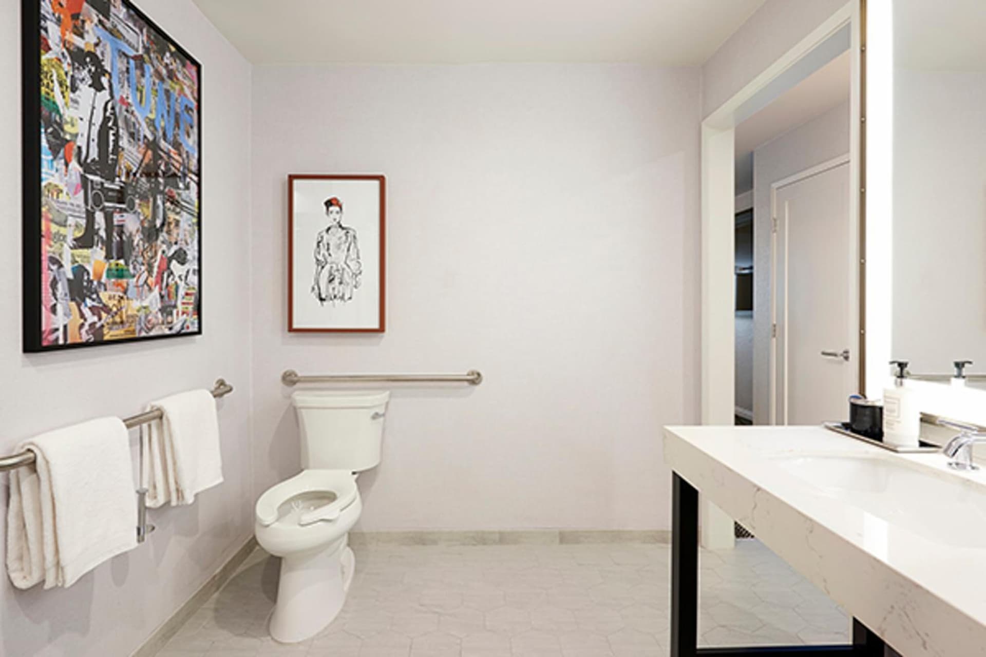 Montrose at Beverly Hills gallery photo in Los Angeles, CA — image 10