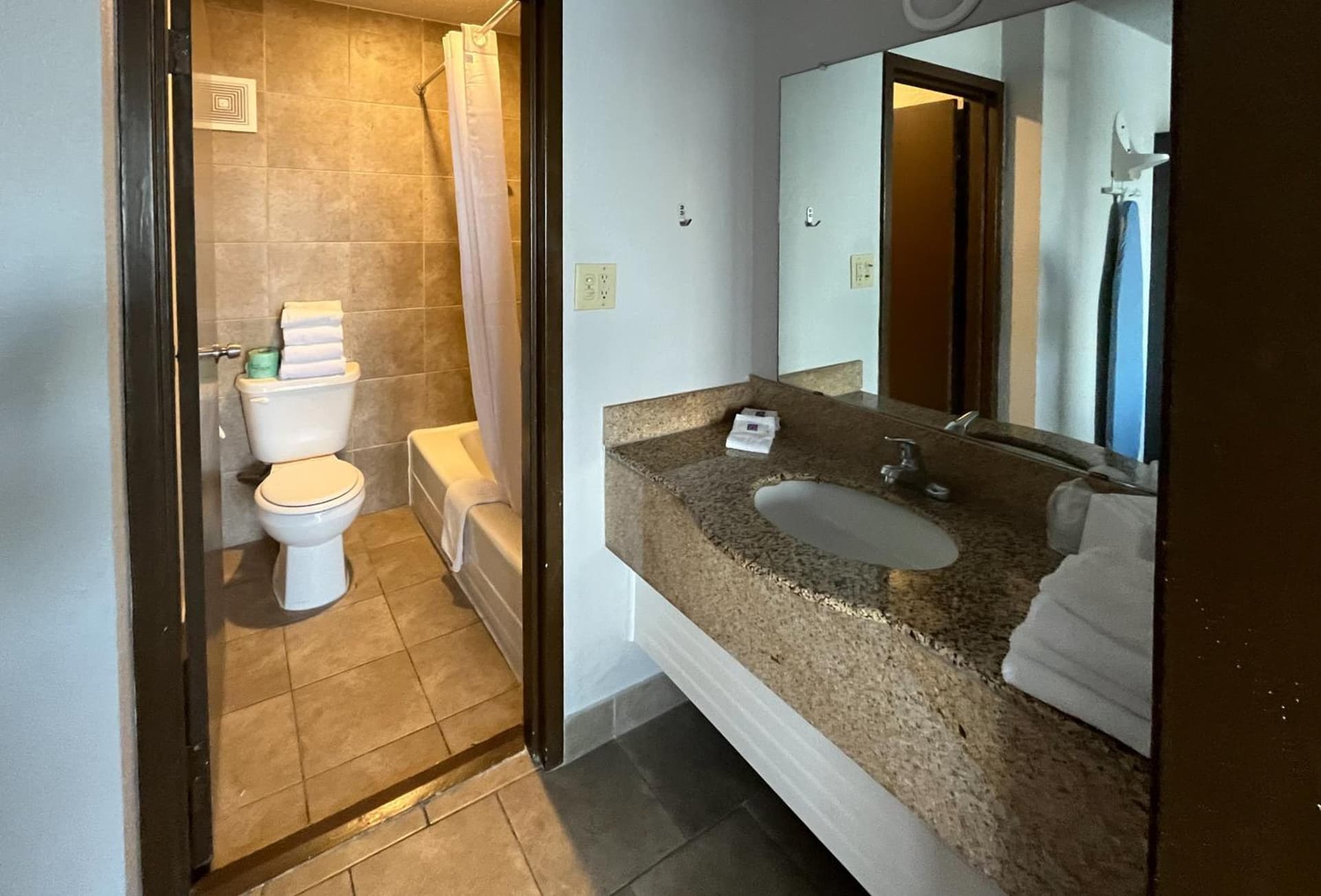 Studio 6 Mesquite, TX Town East gallery photo in Mesquite, TX — image 39