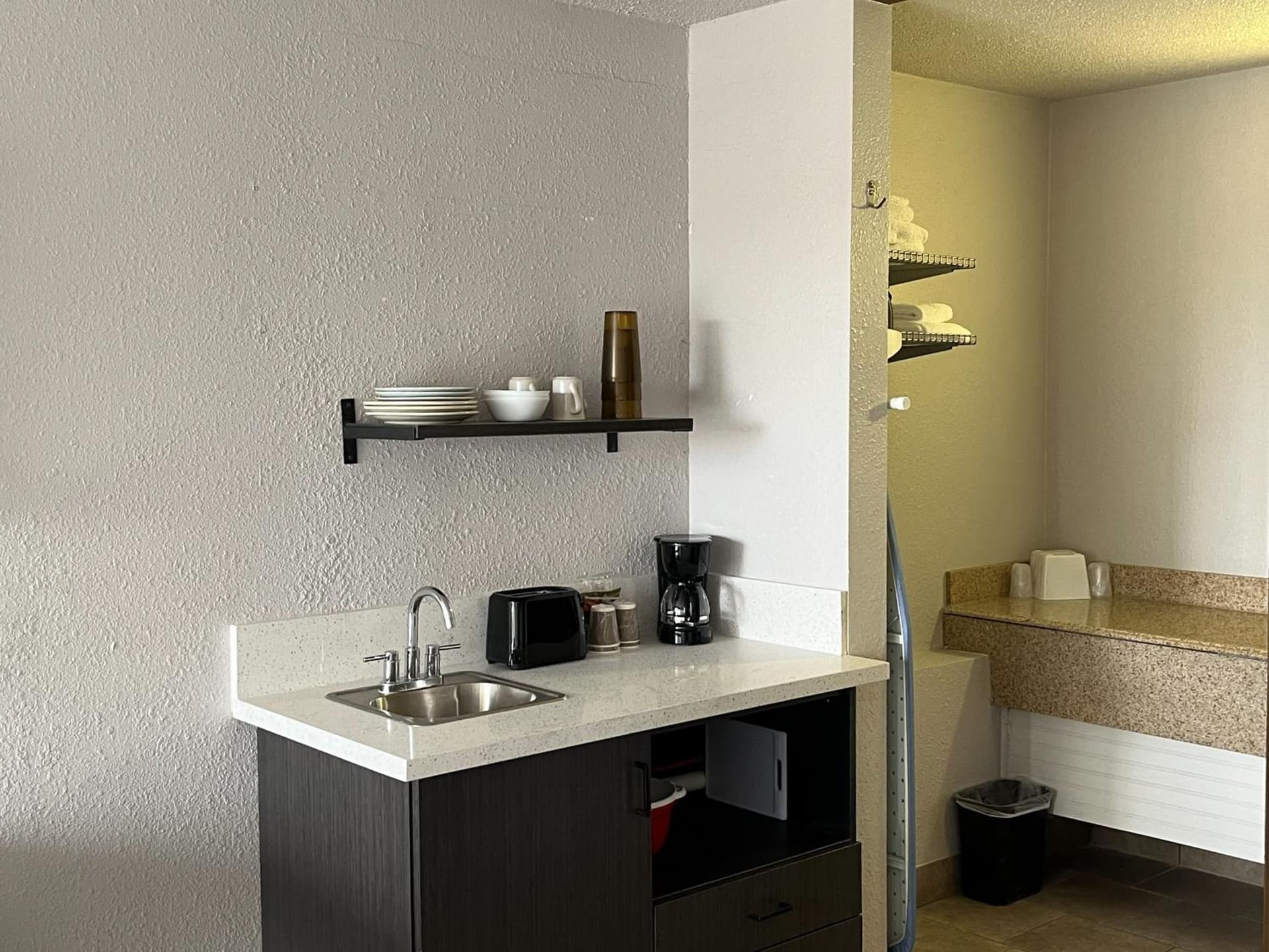 Studio 6 Mesquite, TX Town East gallery photo in Mesquite, TX — image 38