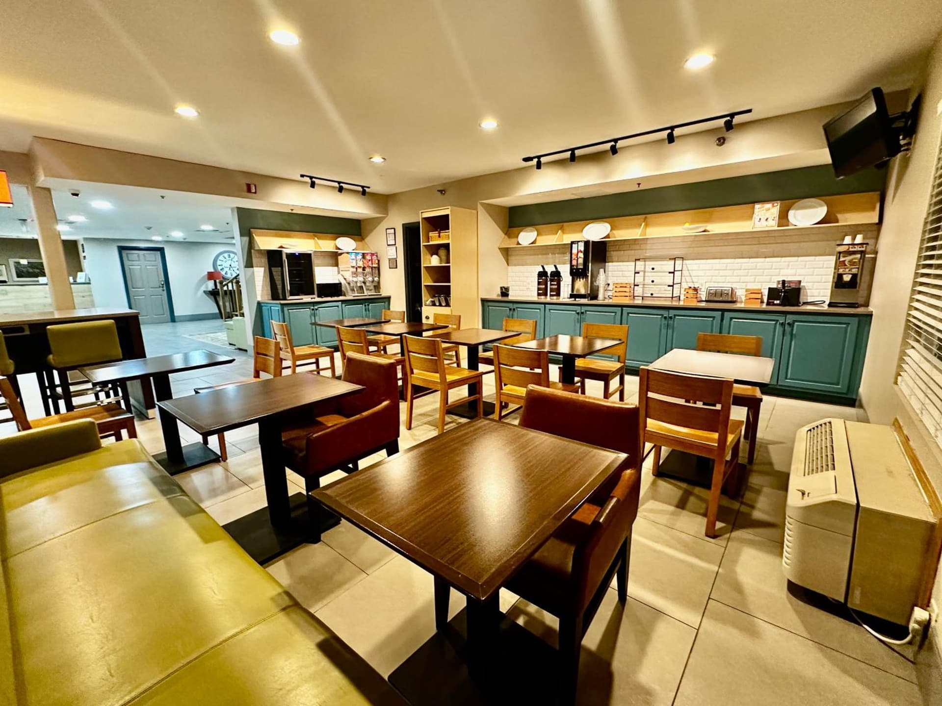 Radiant Inn and Suites gallery photo in Murfreesboro, TN — image 16
