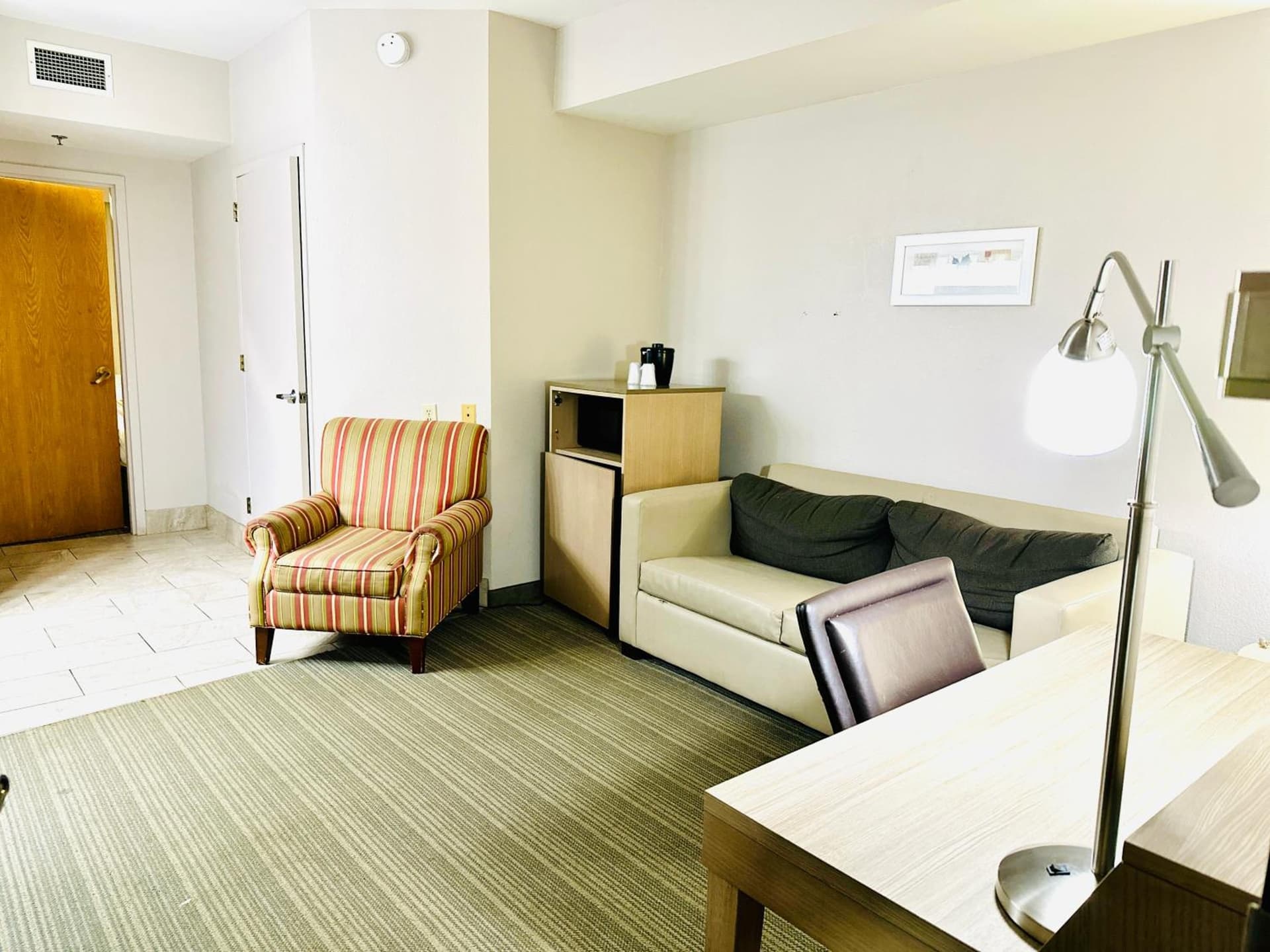 Radiant Inn and Suites gallery photo in Murfreesboro, TN — image 7