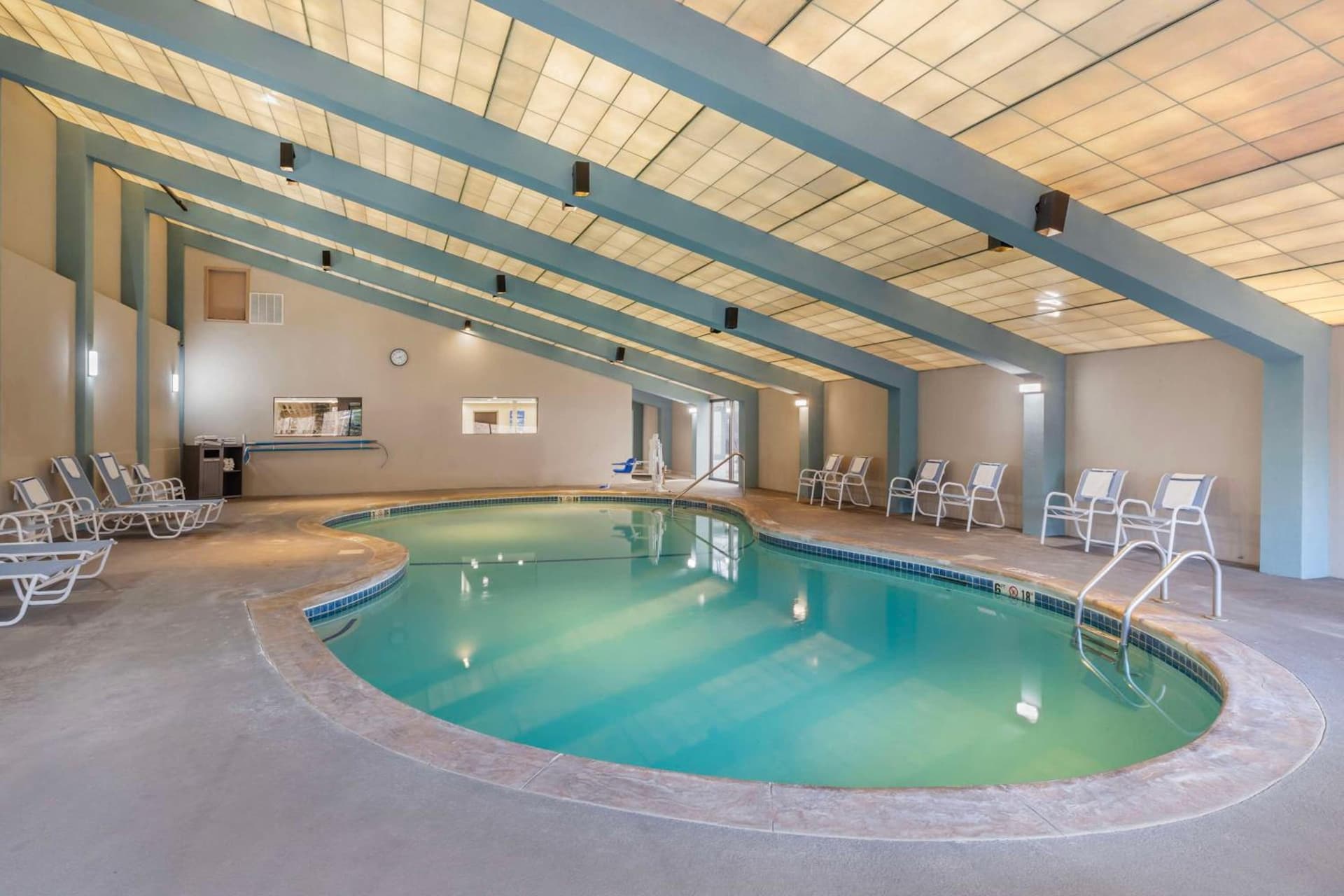 Best Western Plus New Englander property views in Woburn, MA — gallery photo 3