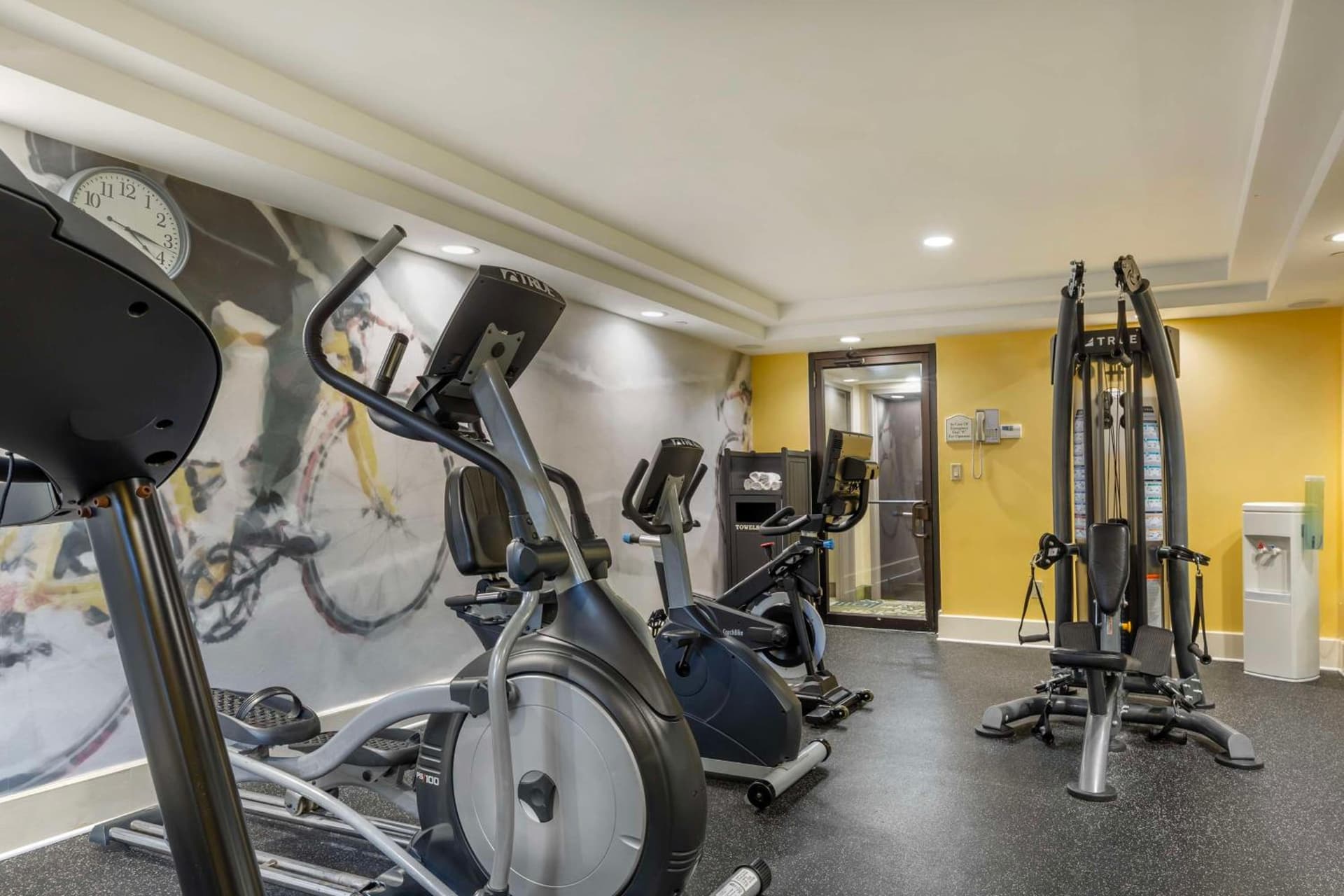 Best Western Plus New Englander gallery photo in Woburn, MA — image 30