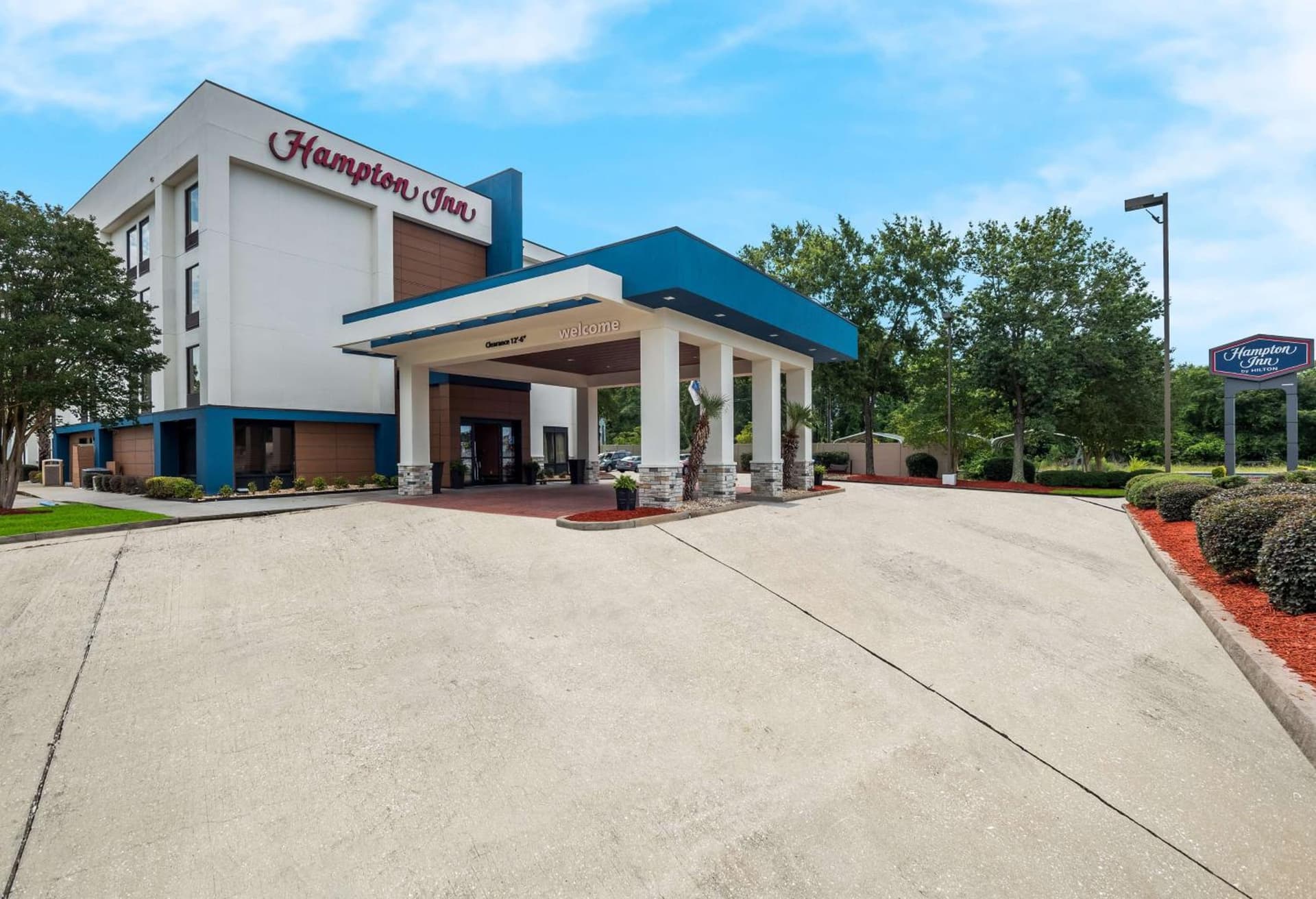Hampton Inn Columbia-I-26 Airport featured exterior or lobby in Columbia, SC — similar hotel