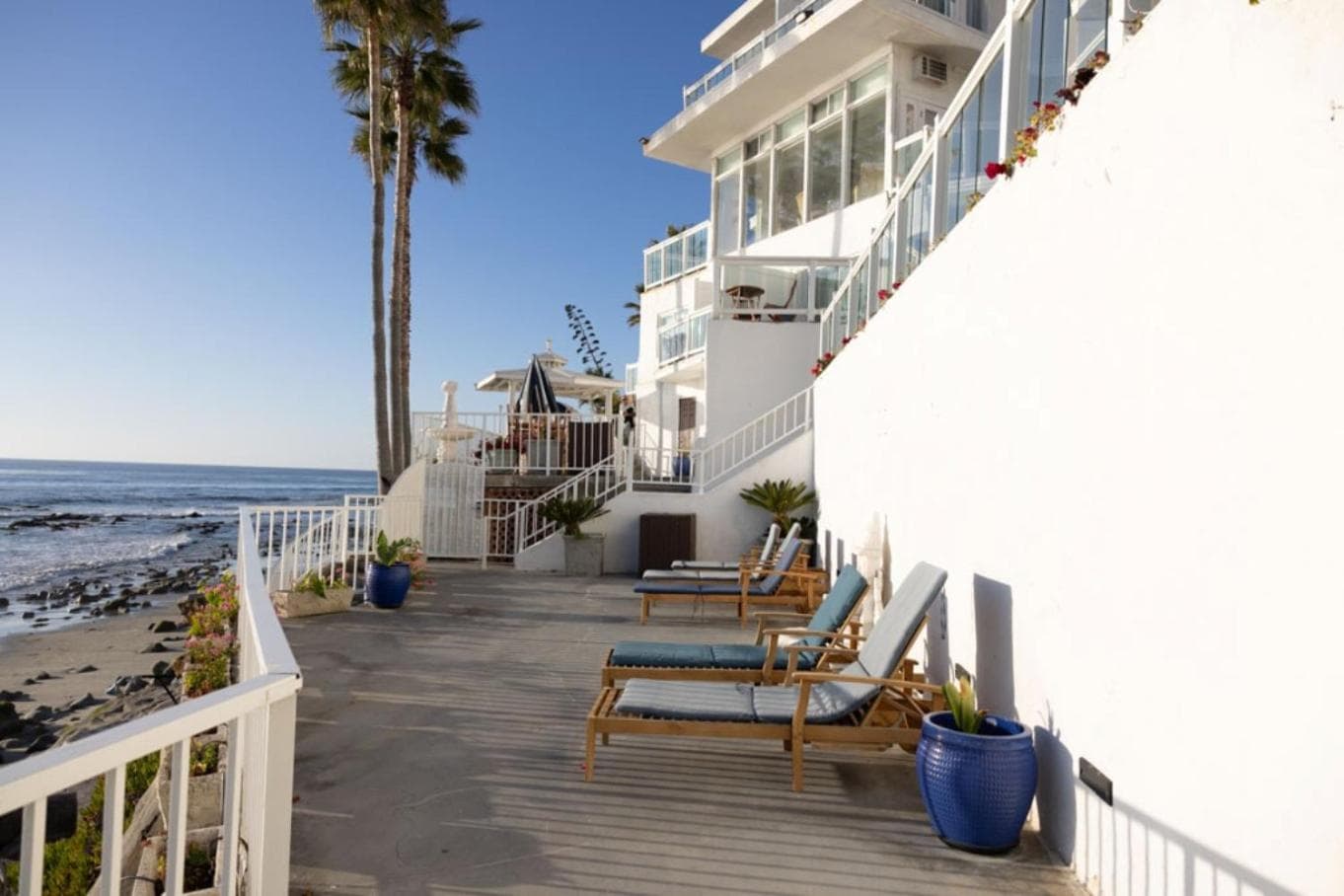 Capri Laguna on the Beach - A Boutique Hotel interior in Laguna Beach, CA — gallery photo 2