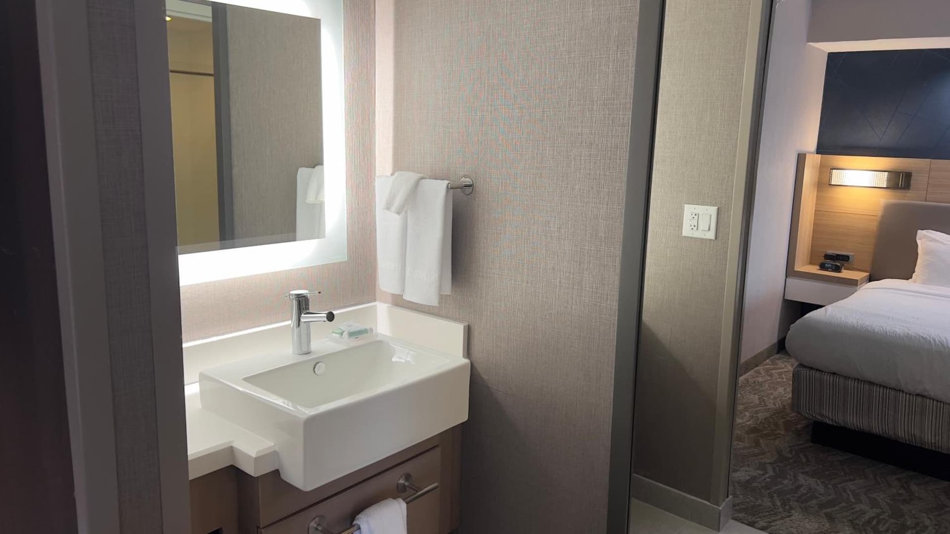 SpringHill Suites by Marriott Lansing West gallery photo in Lansing, MI — image 11