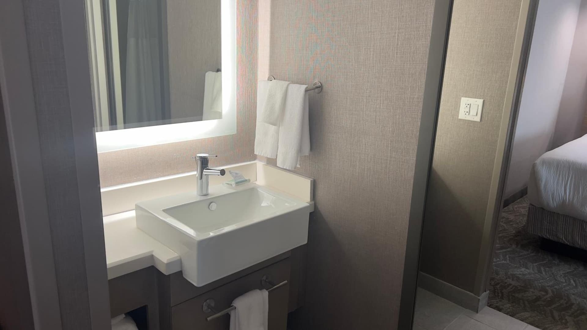 SpringHill Suites by Marriott Lansing West gallery photo in Lansing, MI — image 4