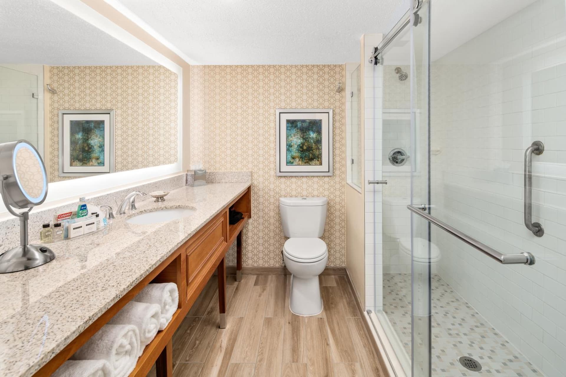 Doubletree by Hilton Fort Myers at Bell Tower Shops gallery photo in Fort Myers, FL — image 81