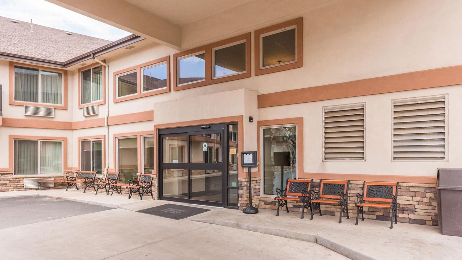 Manitou Pikes Peak Hotel gallery photo in Manitou Springs, CO — image 38