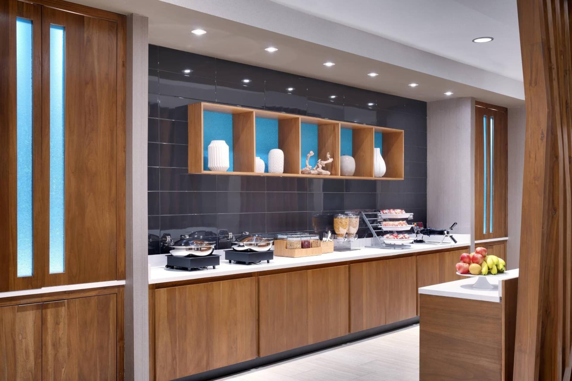 SpringHill Suites by Marriott El Paso Airport interior in El Paso, TX — gallery photo 2
