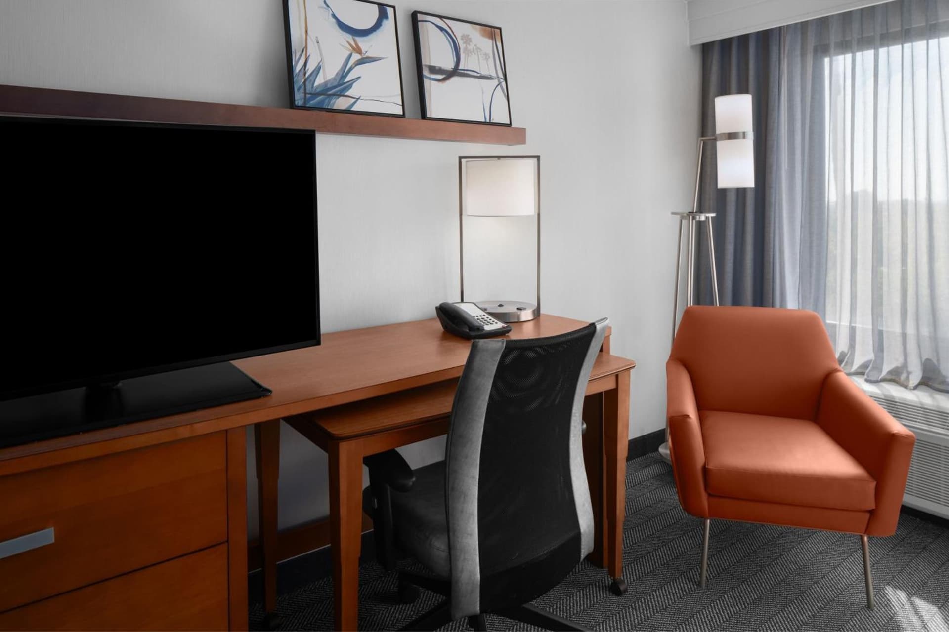 Courtyard by Marriott Cypress Anaheim / Orange County property views in Cypress, CA — gallery photo 3