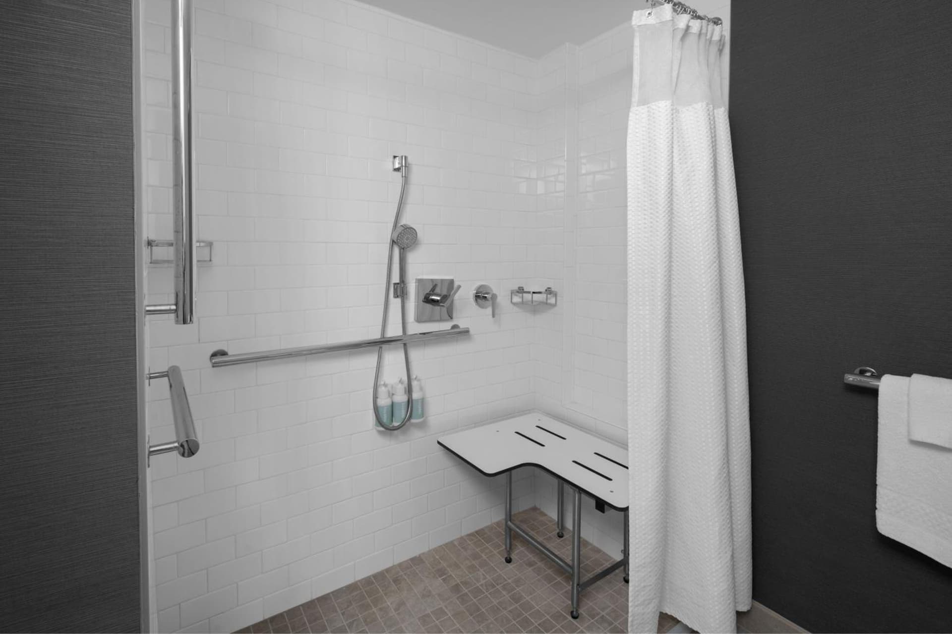 Courtyard by Marriott Cypress Anaheim / Orange County gallery photo in Cypress, CA — image 6