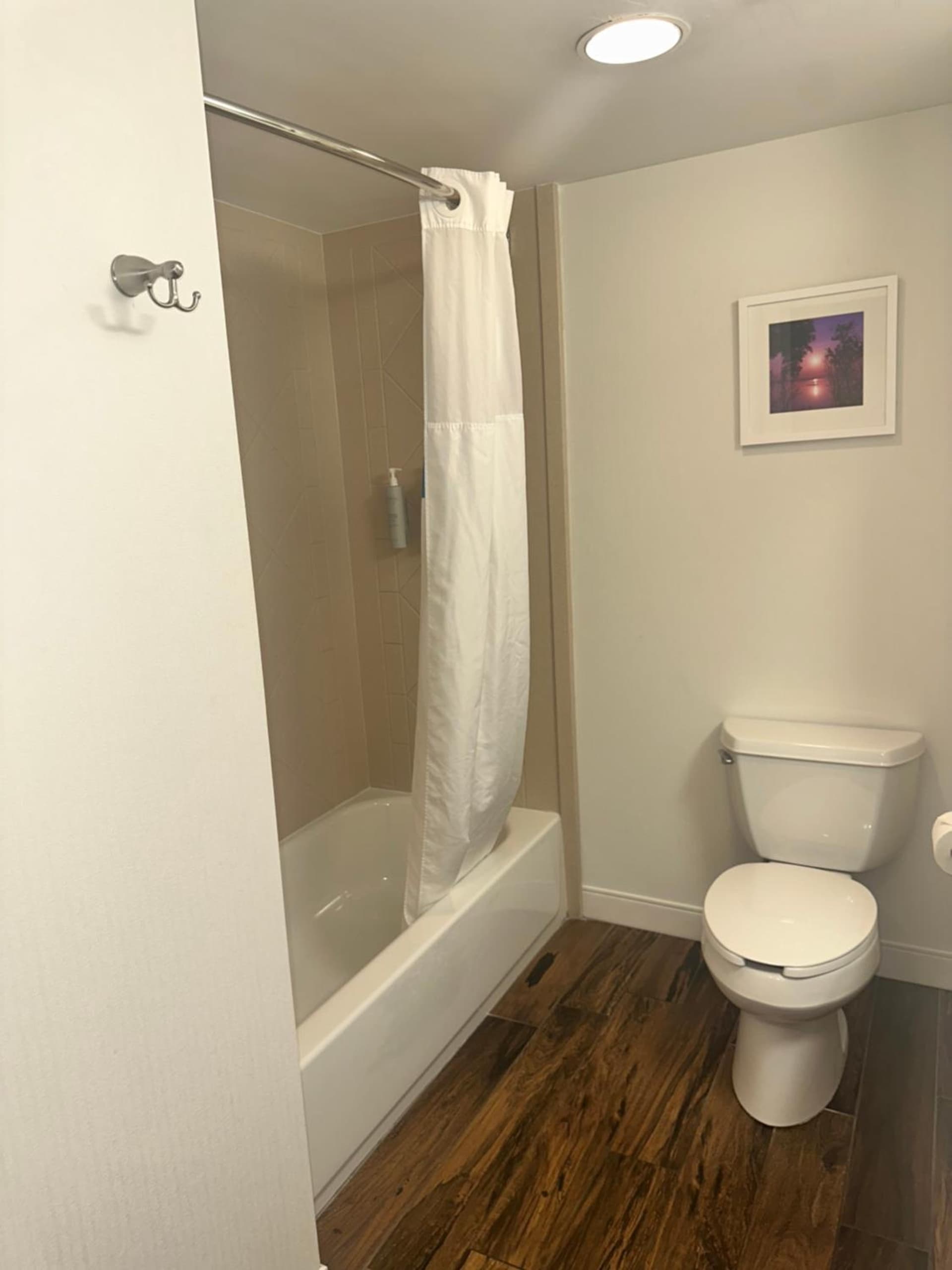 Hampton Inn Doylestown gallery photo in Warrington — image 4
