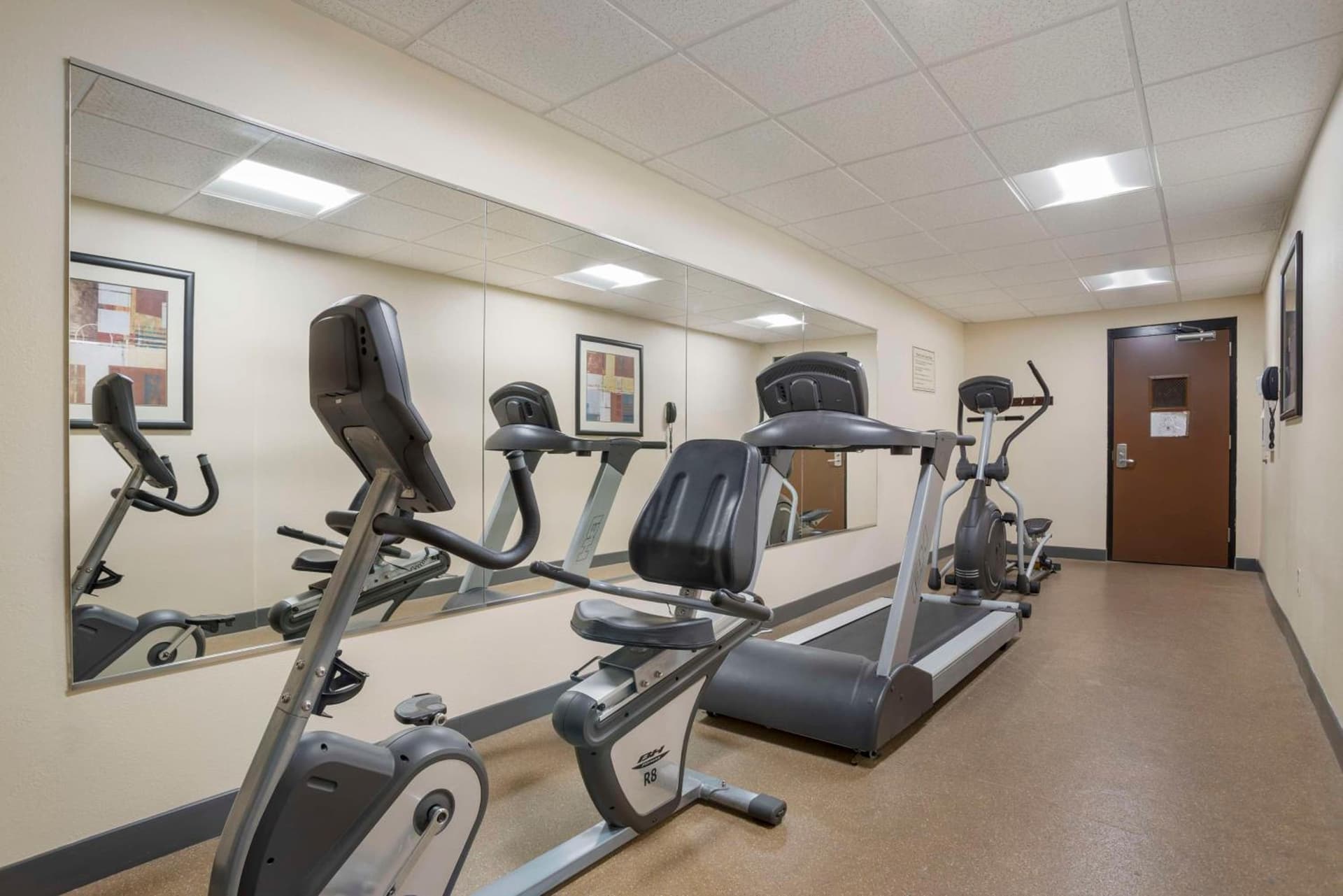 Best Western Plus Flowood Inn & Suites property views in Flowood, MS — gallery photo 3