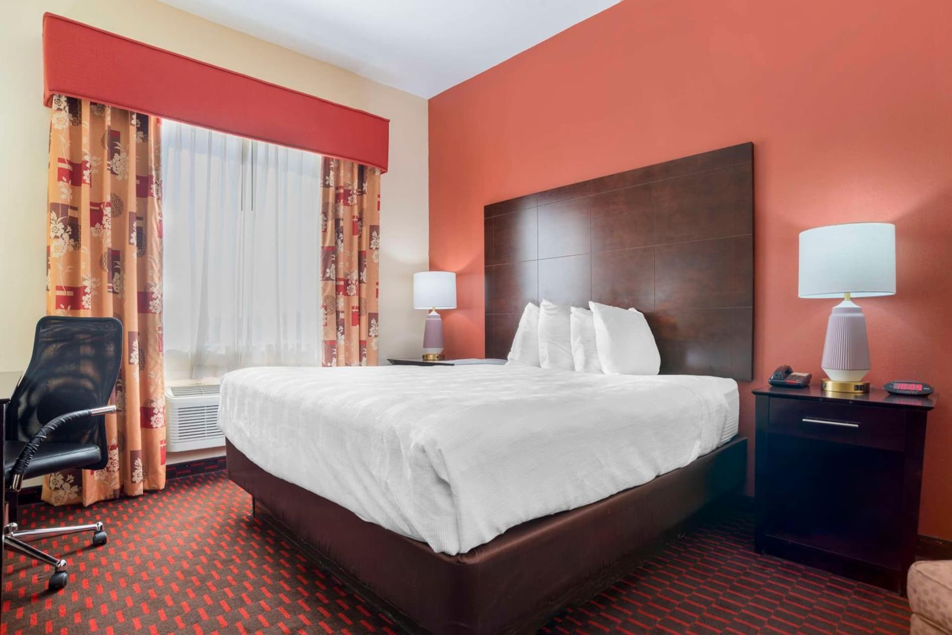 Best Western Plus Flowood Inn & Suites interior in Flowood, MS — gallery photo 2
