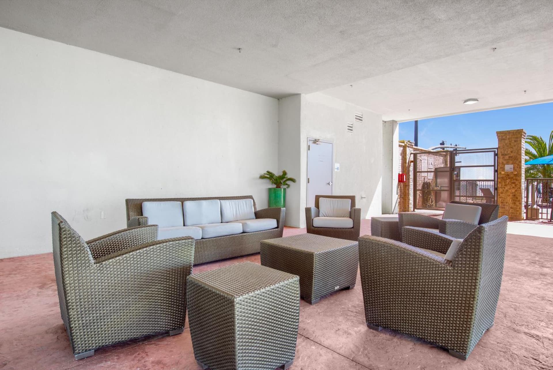 Holiday Inn Express - Gulfport Beach by IHG gallery photo in Gulfport, MS — image 79