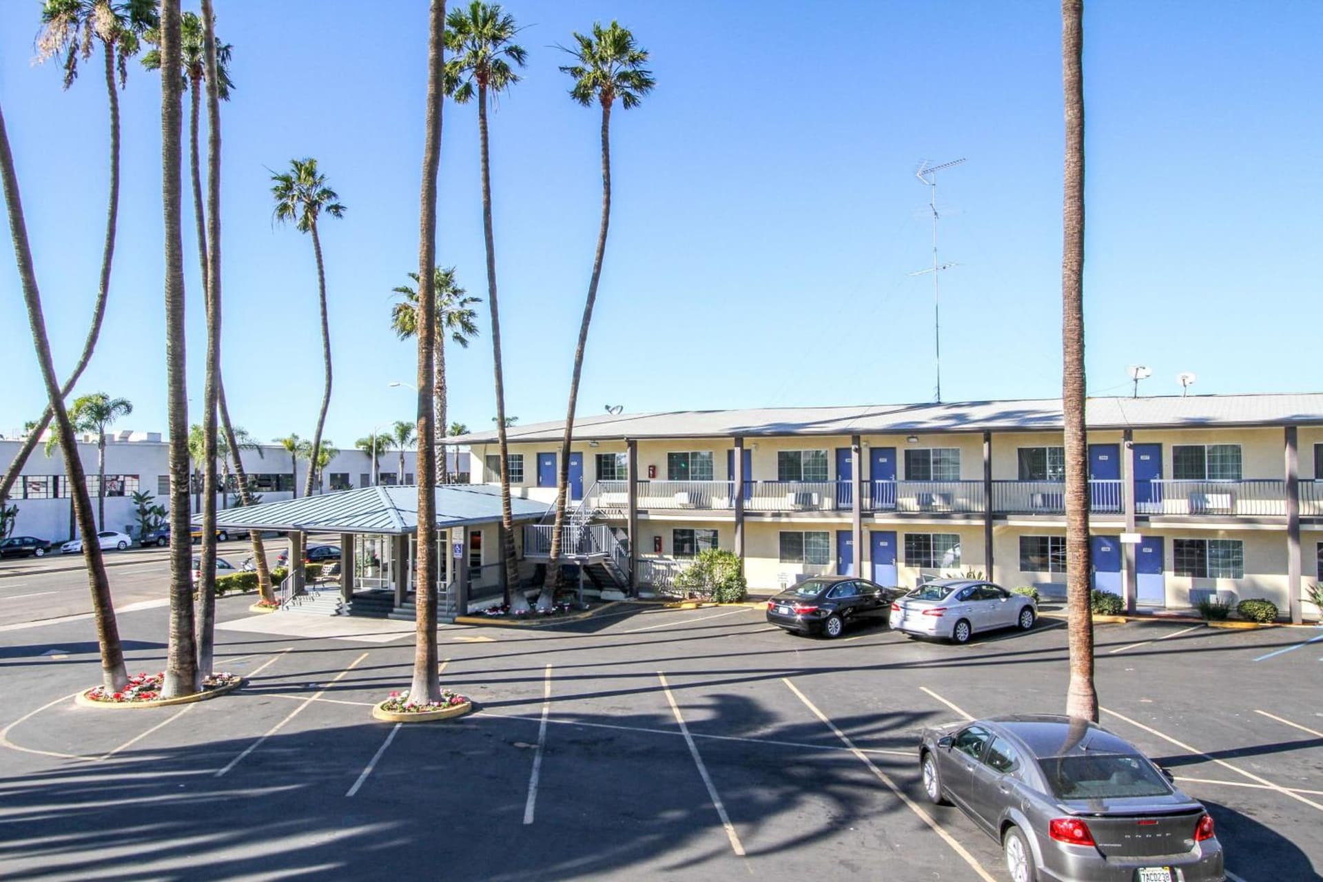 Motel 6 San Diego, CA Airport Harbor property views in San Diego, CA — gallery photo 3