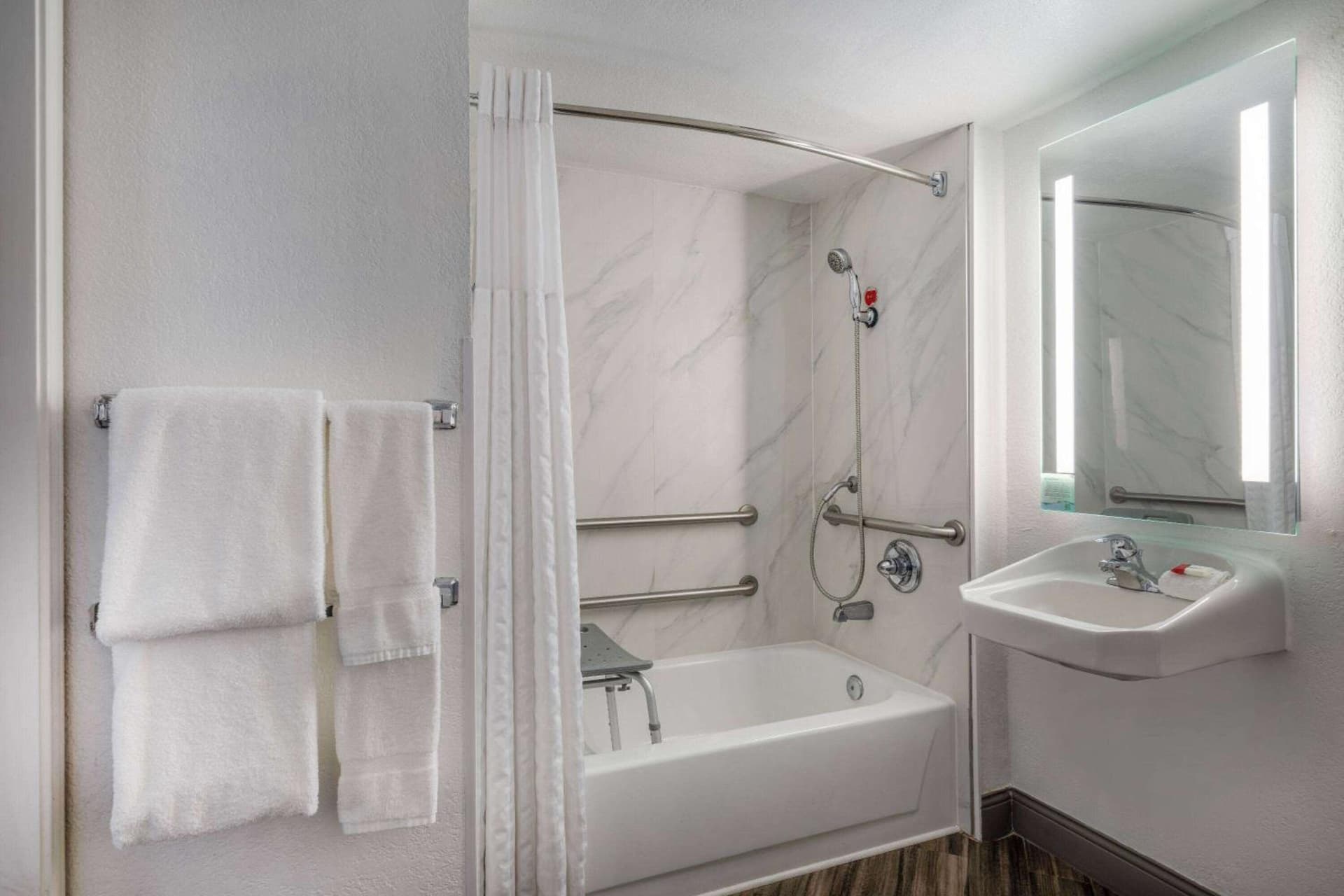 La Quinta Inn by Wyndham Sacramento North gallery photo in Sacramento, CA — image 24