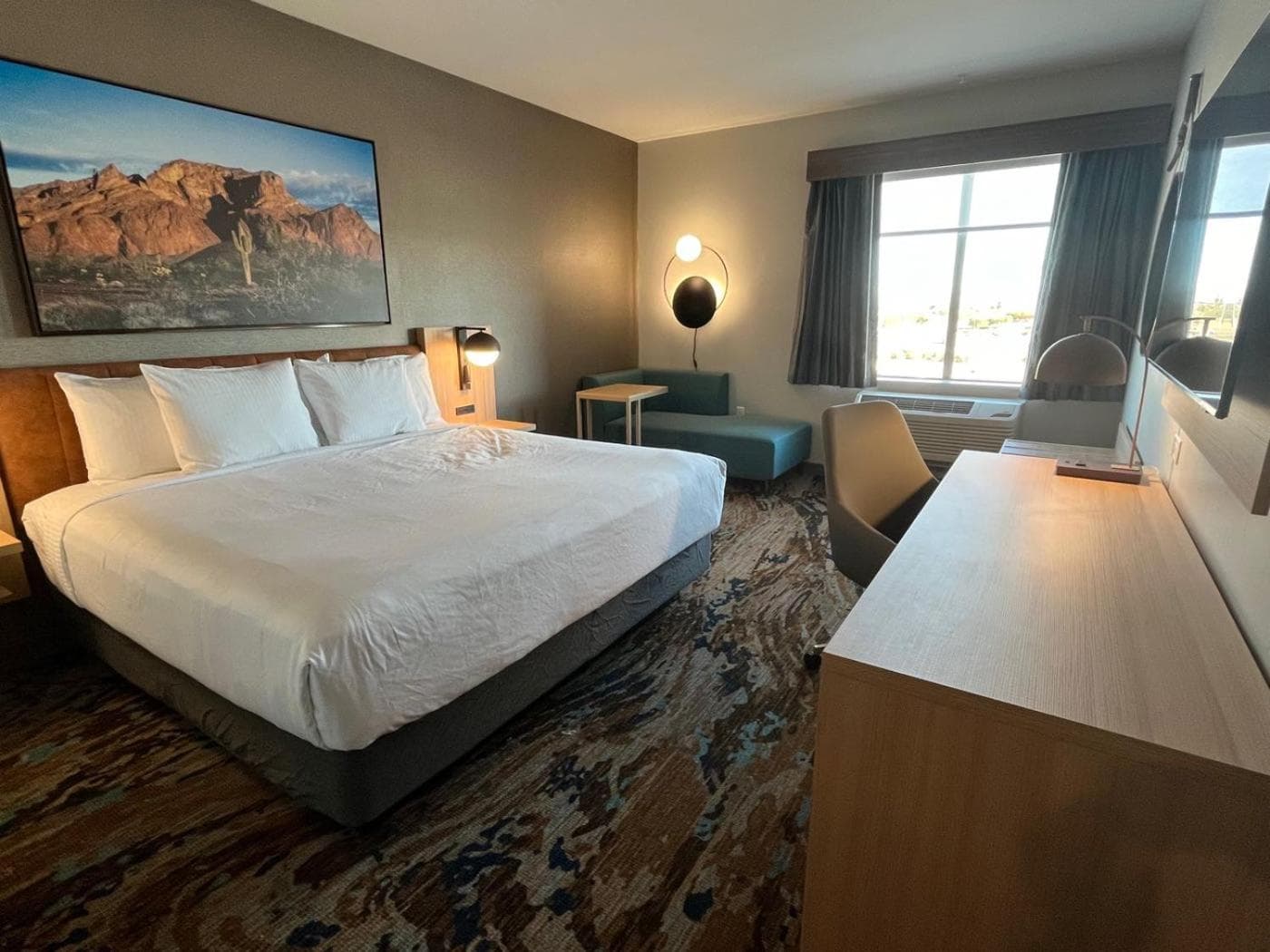 La Quinta Inn & Suites by Wyndham Yuma gallery photo in Yuma, AZ — image 9