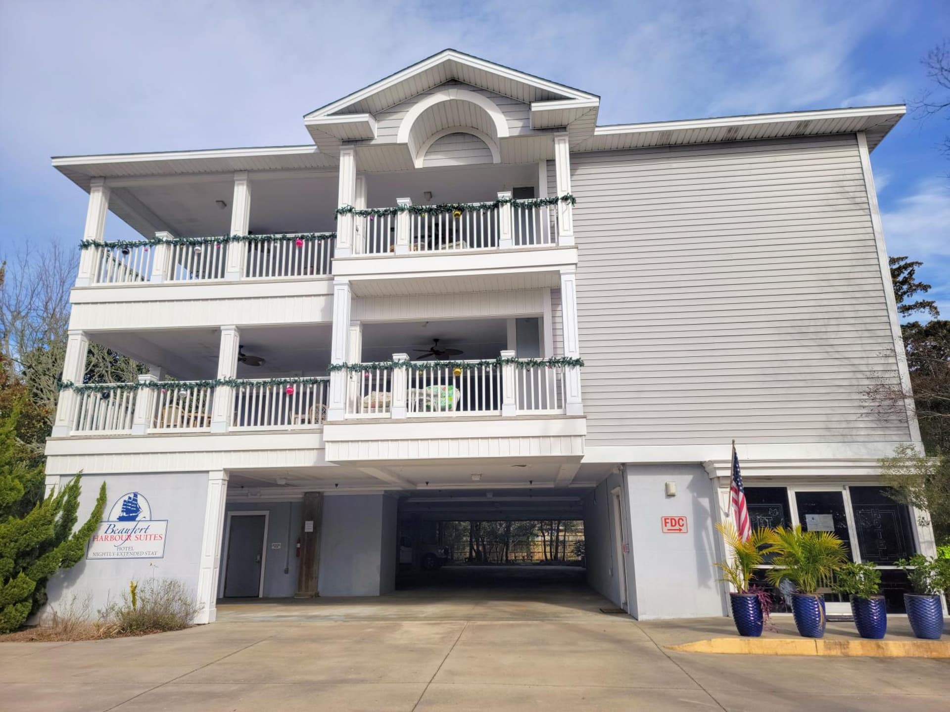 Beaufort Harbour Suites exterior or lobby in Beaufort, NC — main listing photo