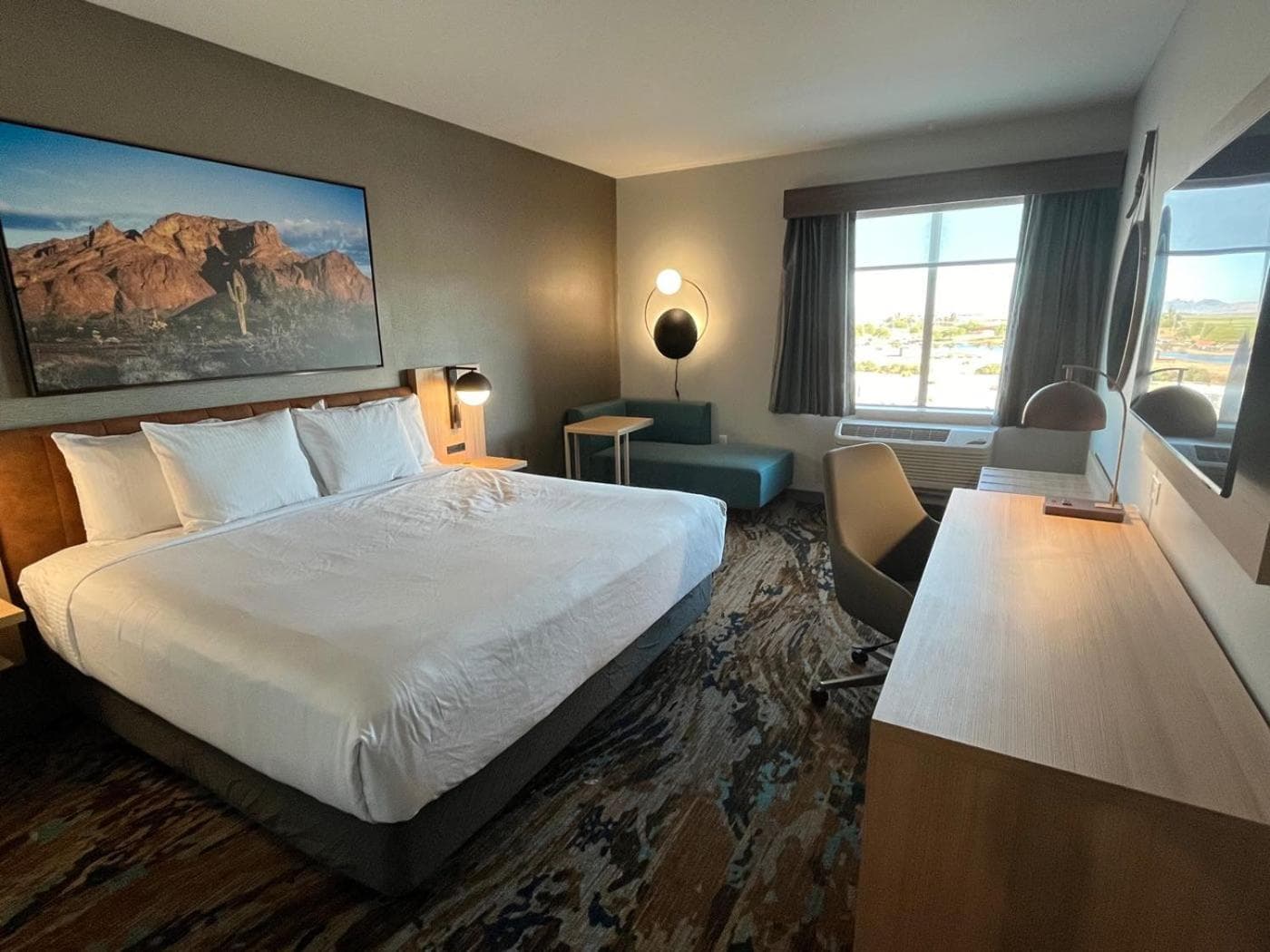 La Quinta Inn & Suites by Wyndham Yuma gallery photo in Yuma, AZ — image 17