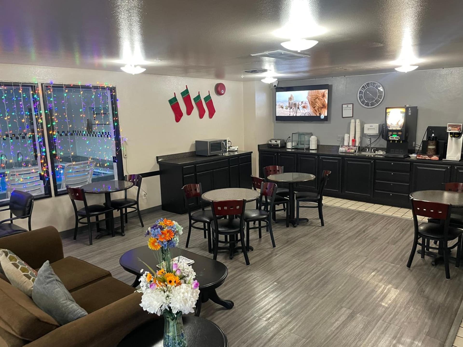 Super 8 by Wyndham Fernley property views in Fernley, NV — gallery photo 3