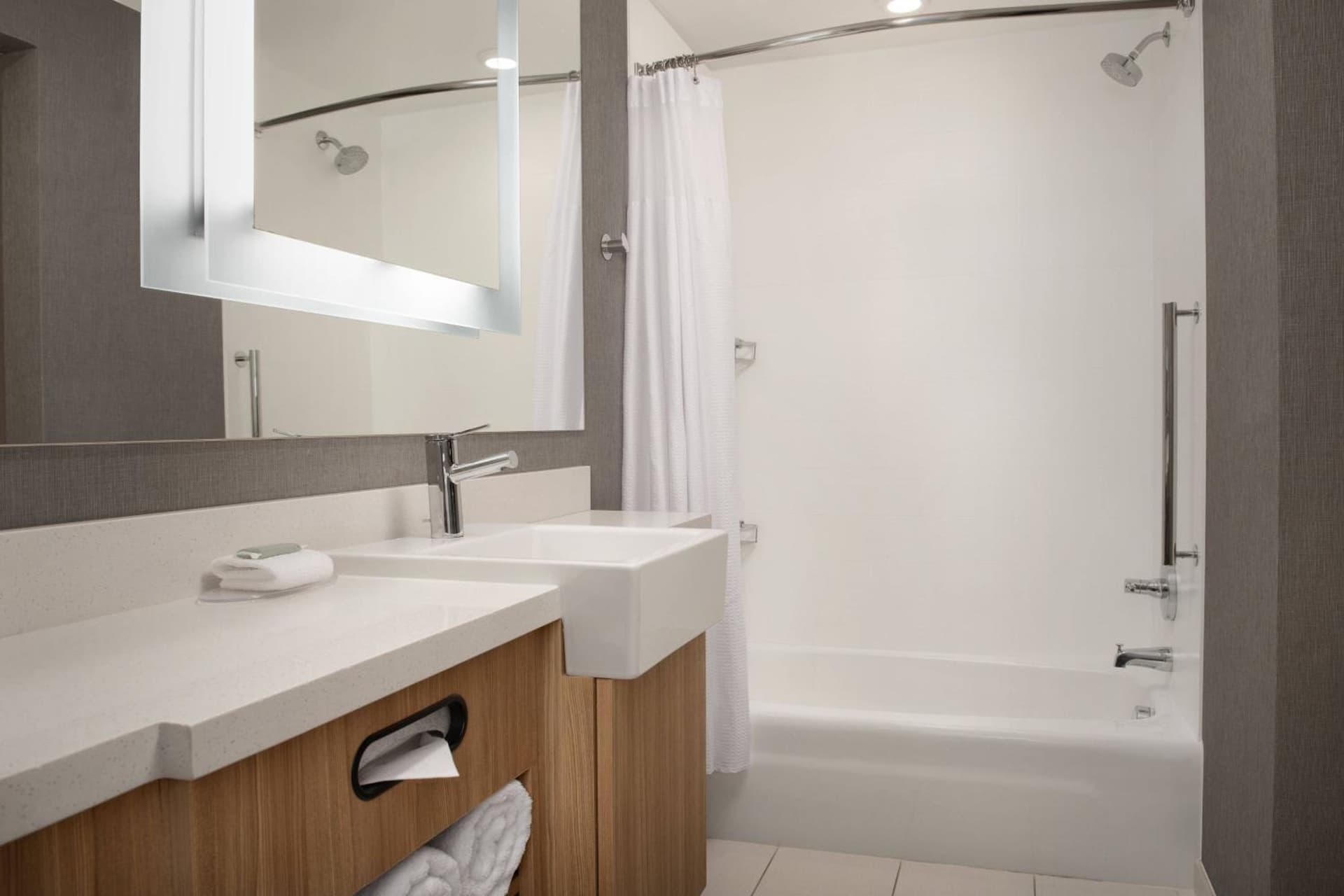 SpringHill Suites By Marriott Charleston Airport & Convention Center gallery photo in Charleston, SC — image 91