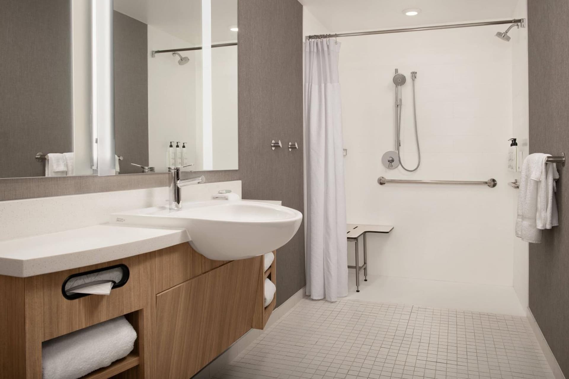 SpringHill Suites By Marriott Charleston Airport & Convention Center gallery photo in Charleston, SC — image 8
