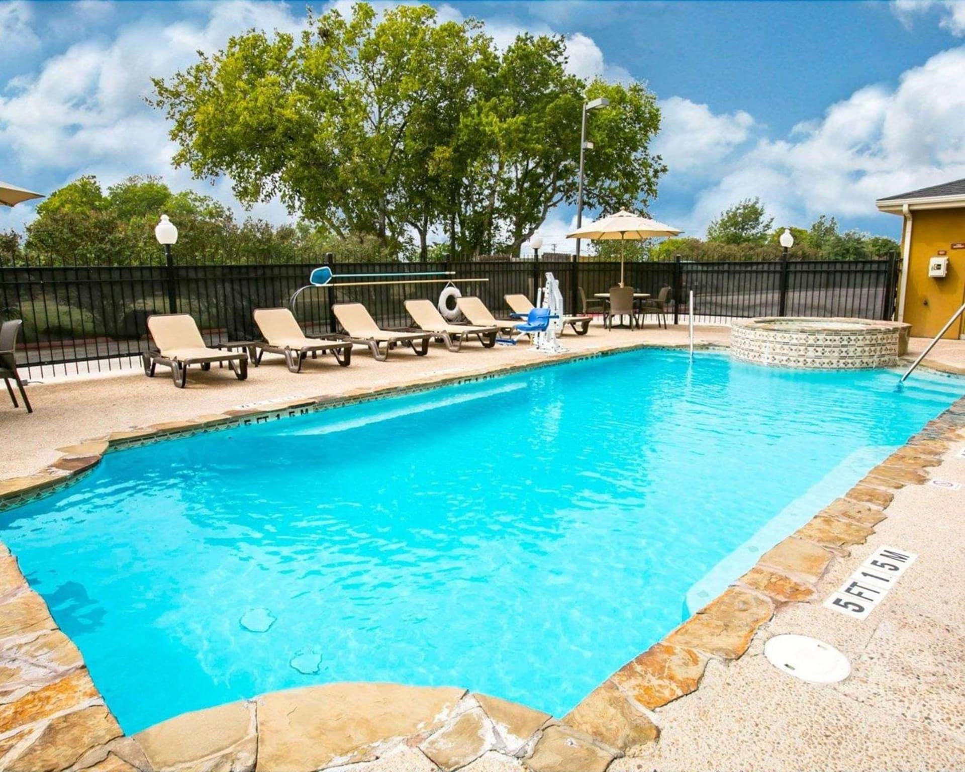 Sleep Inn & Suites New Braunfels gallery photo in New Braunfels, TX — image 23