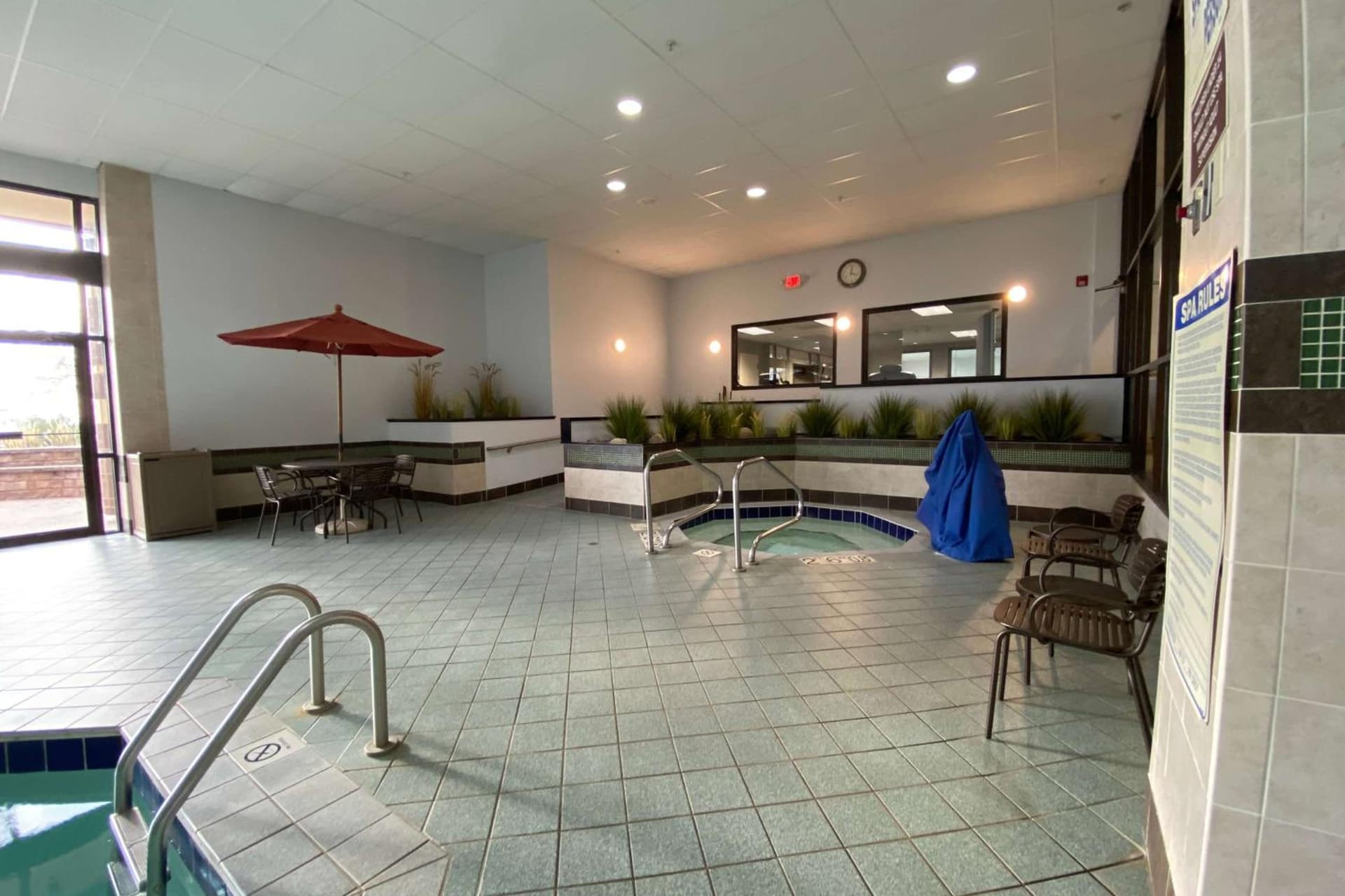 Wyndham Minneapolis South Burnsville property views in Burnsville, MN — gallery photo 3