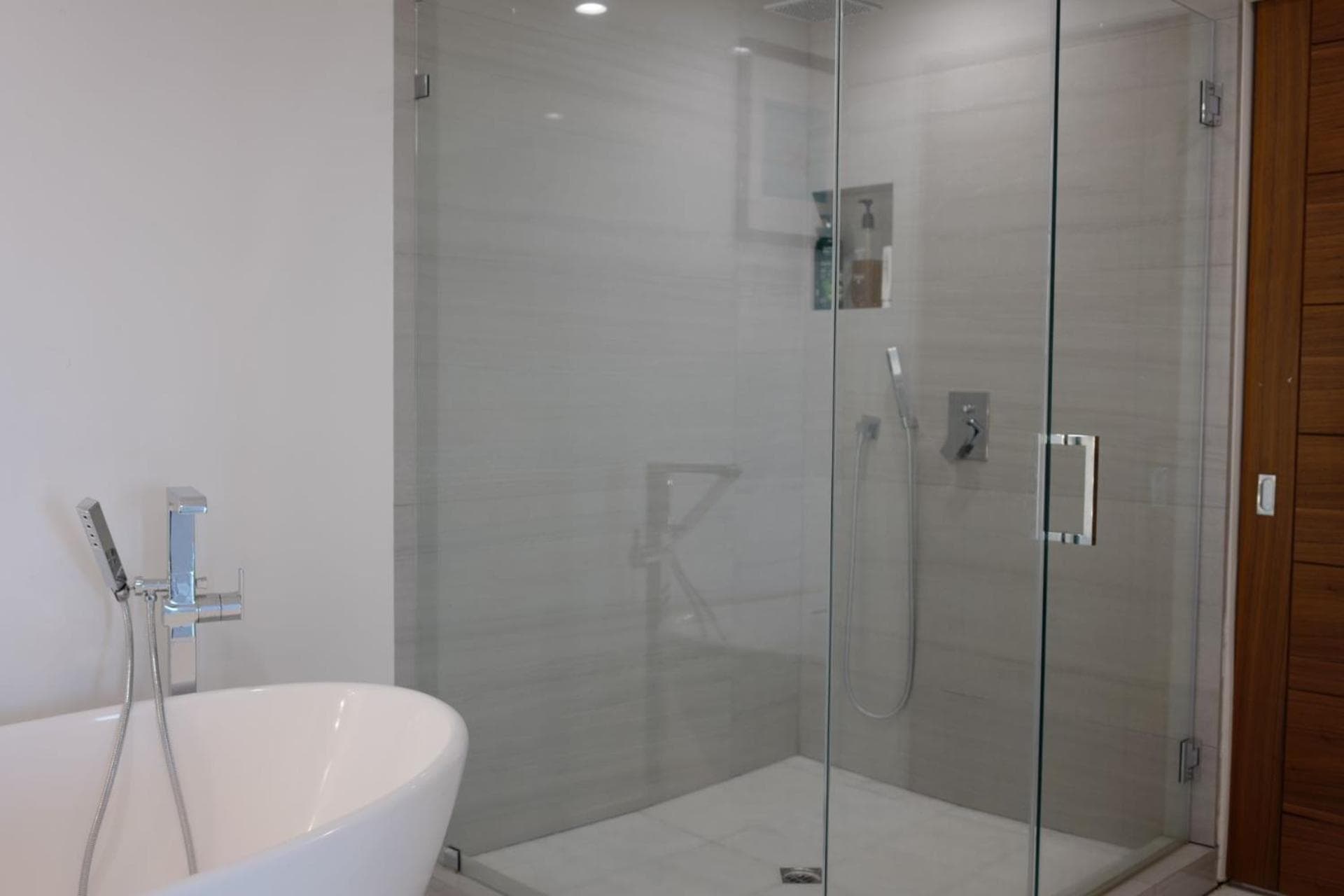 Skyline Serenity Luxe Suite-Private Room interior in Los Angeles, CA — gallery photo 2