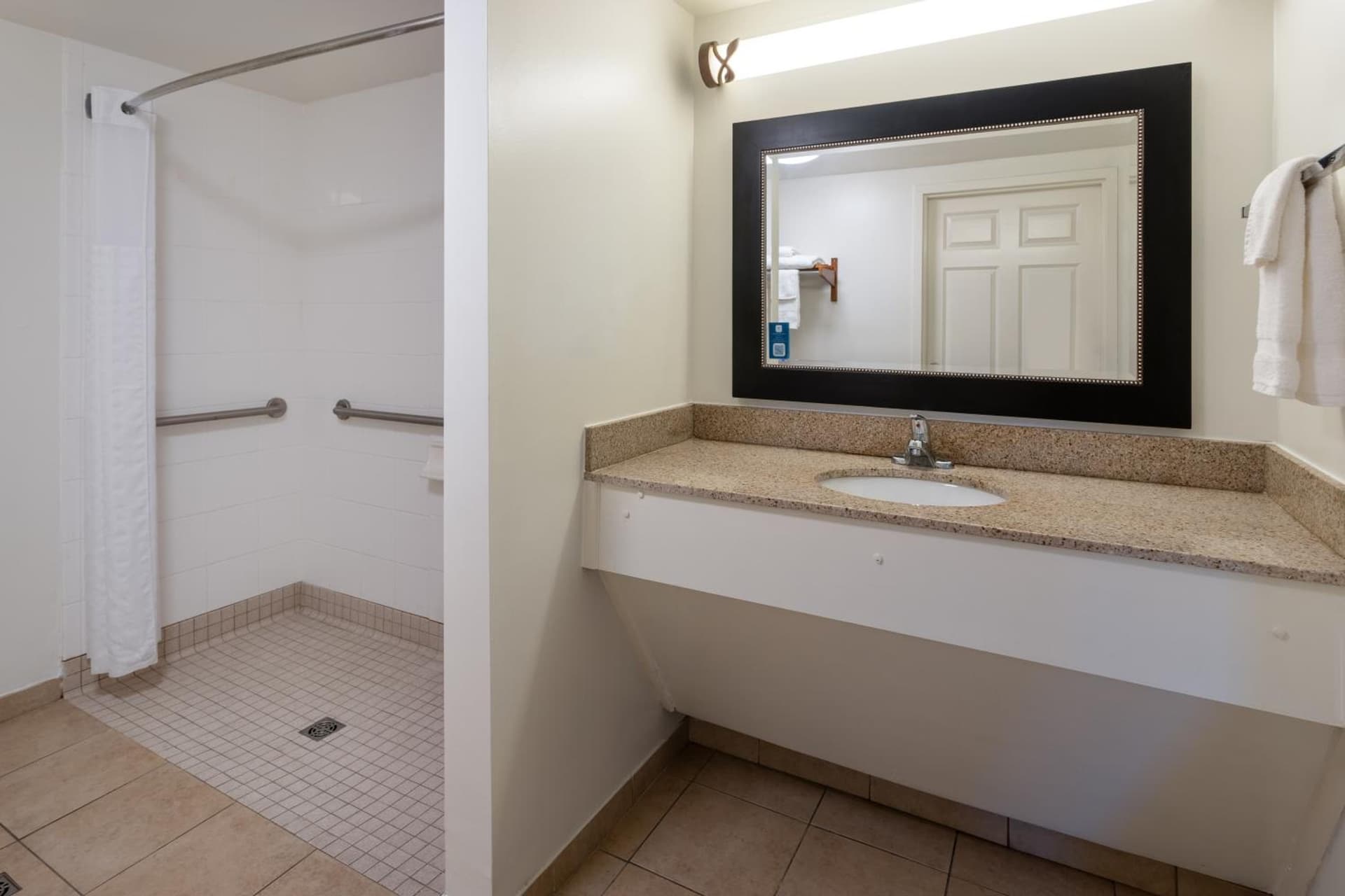 Studio 6 Suites Jacksonville, NC - Camp LeJeune gallery photo in Jacksonville, NC — image 65