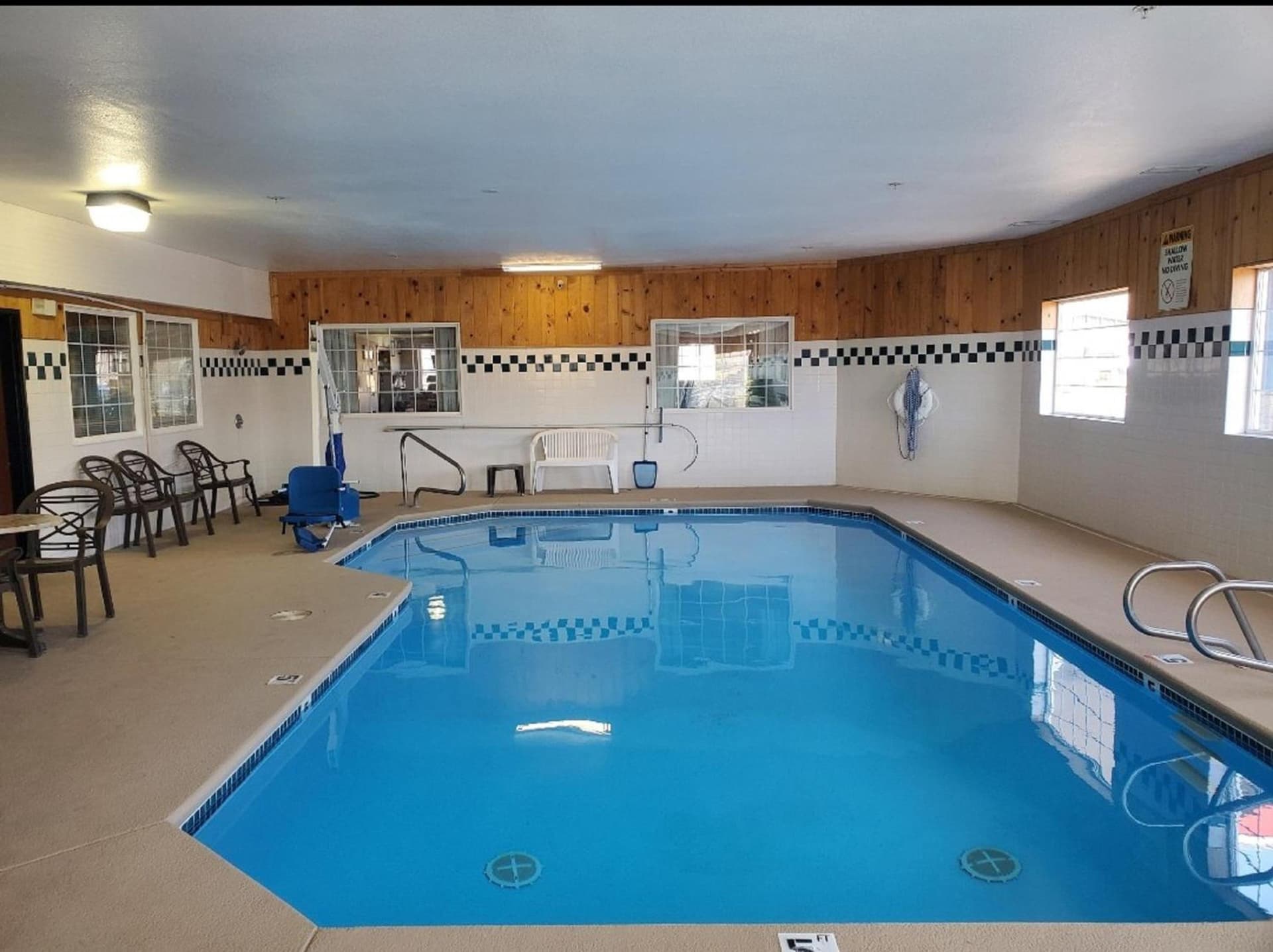 Omak Inn property views in Omak, WA — gallery photo 3