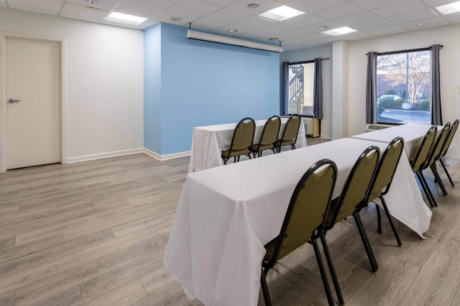 Studio 6 Suites Jacksonville, NC - Camp LeJeune gallery photo in Jacksonville, NC — image 33