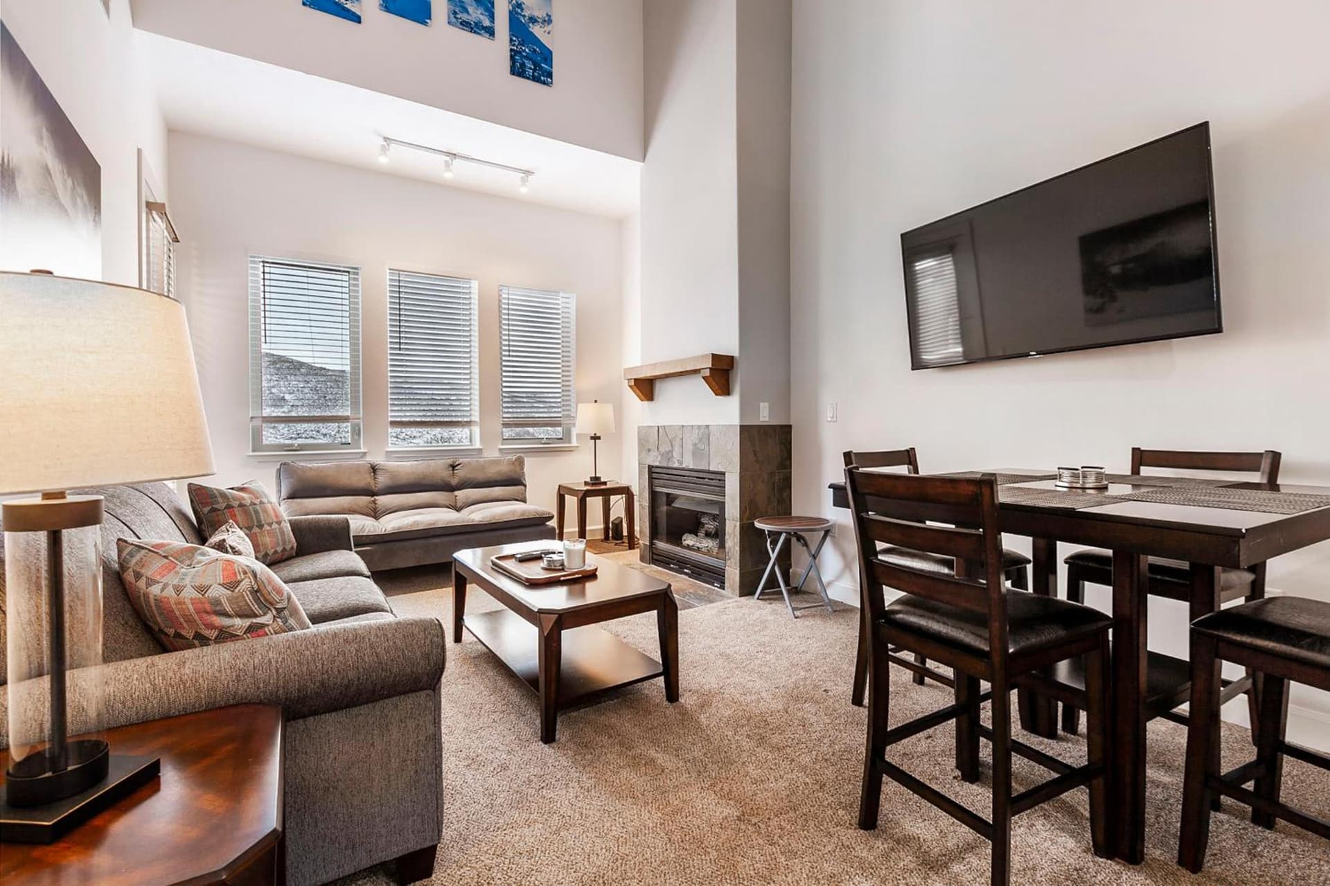 Crestview Condominiums by All Seasons Resort Lodging interior in Park City, UT — gallery photo 2
