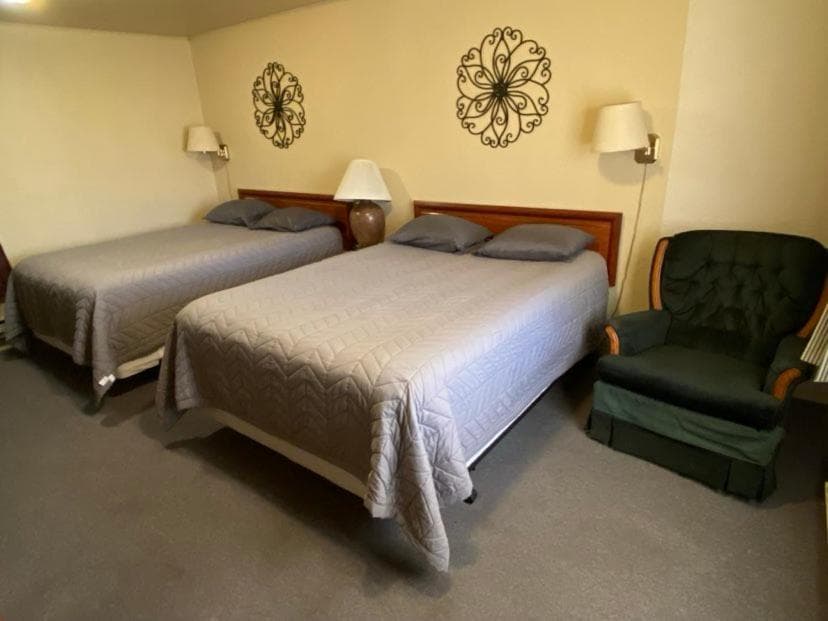 The Willows Motel property views in Wilbur, WA — gallery photo 3