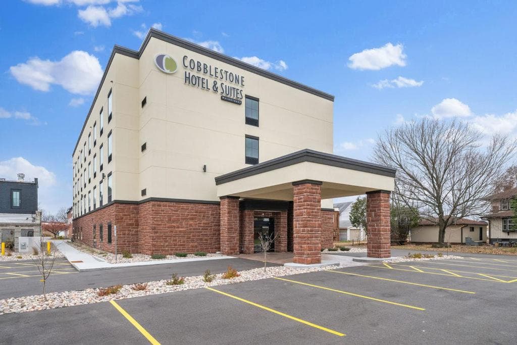 Cobblestone Hotel & Suites - Mosinee featured exterior or lobby in Mosinee, WI — similar hotel