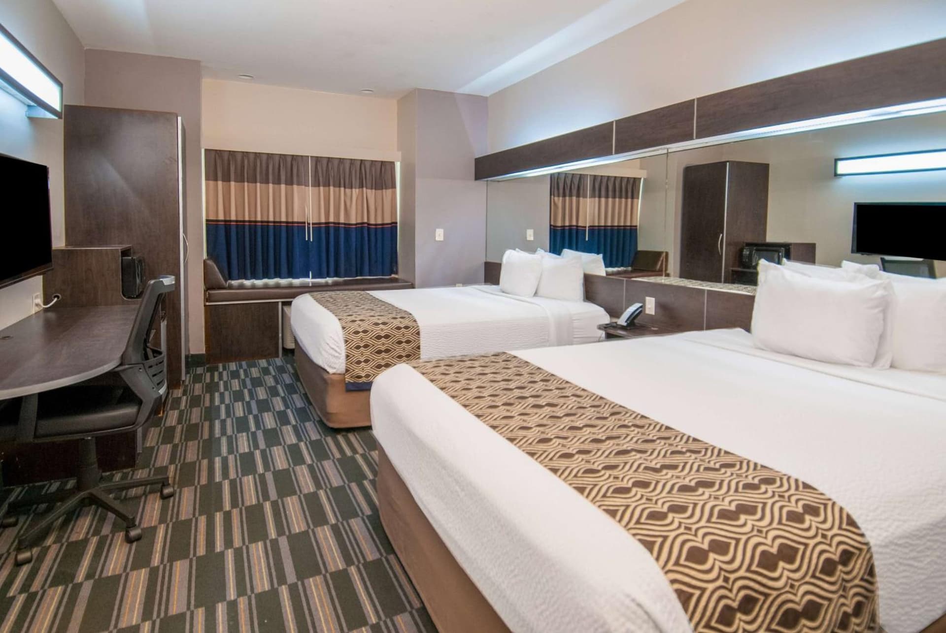 Microtel Inn and Suites Lafayette gallery photo in Lafayette, LA — image 31