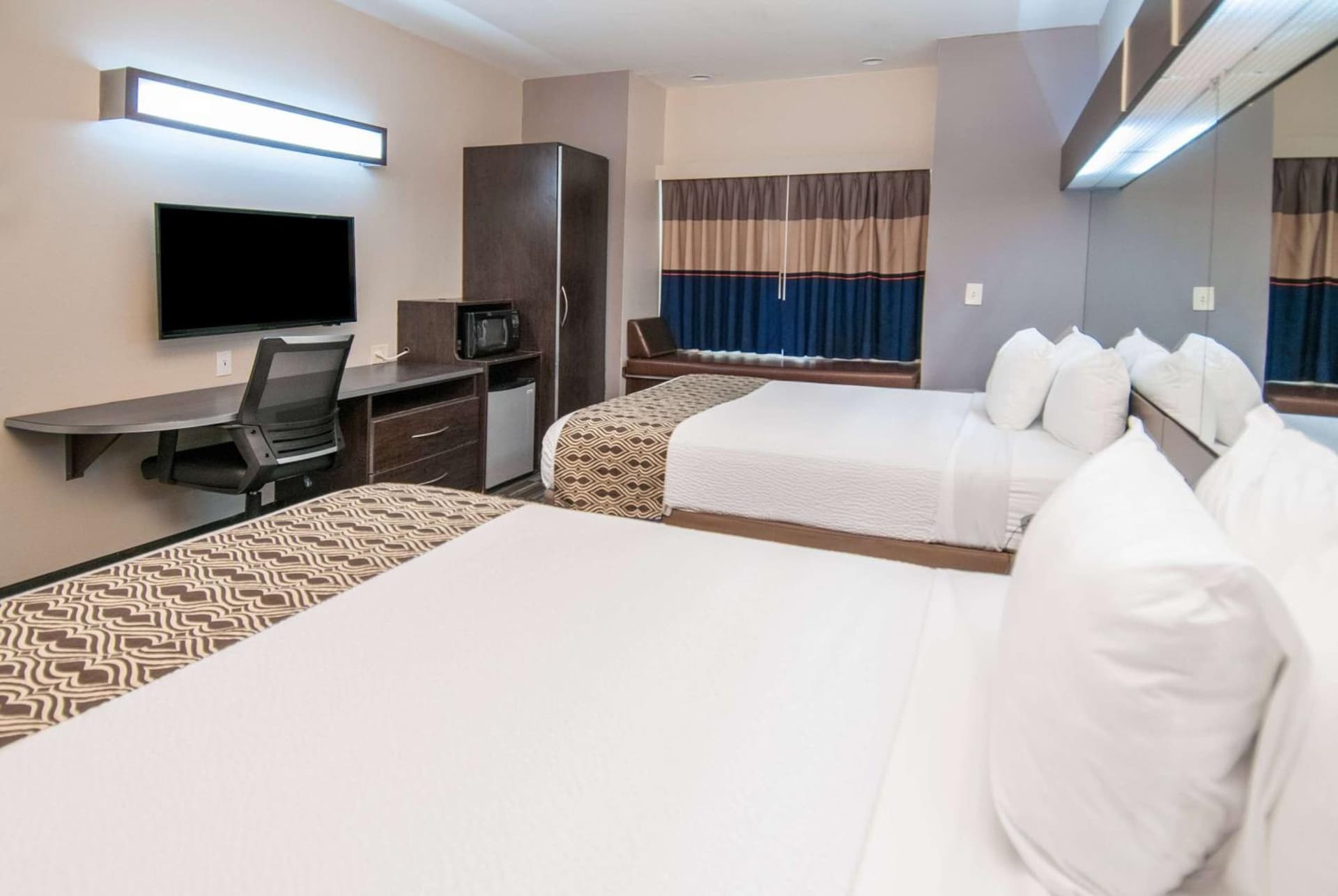 Microtel Inn and Suites Lafayette gallery photo in Lafayette, LA — image 41
