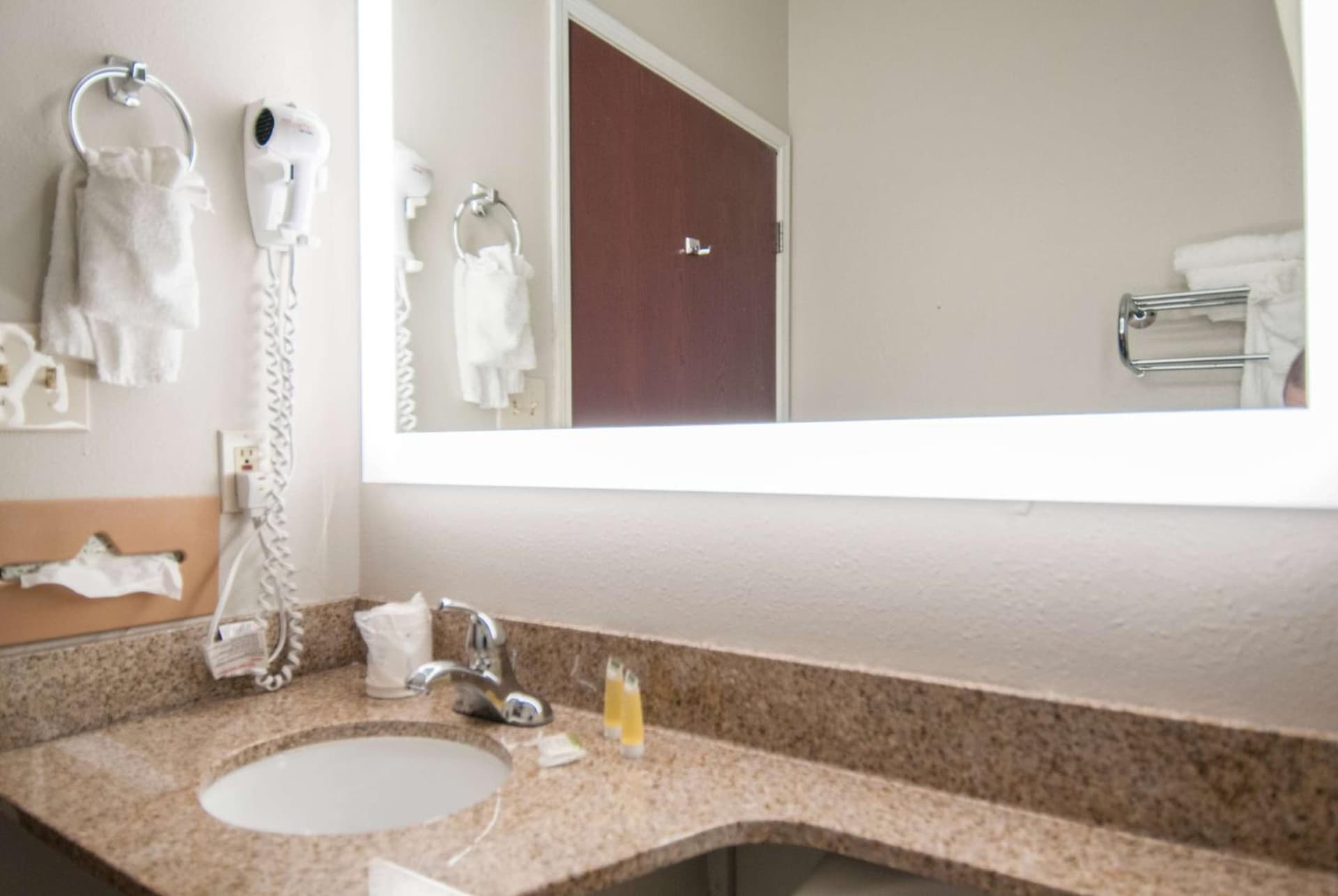 Microtel Inn and Suites Lafayette gallery photo in Lafayette, LA — image 28