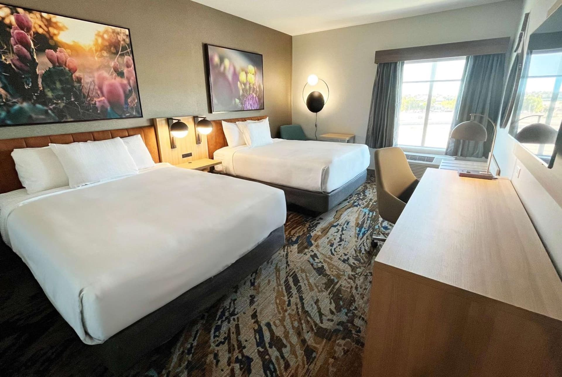 La Quinta Inn & Suites by Wyndham Yuma gallery photo in Yuma, AZ — image 12