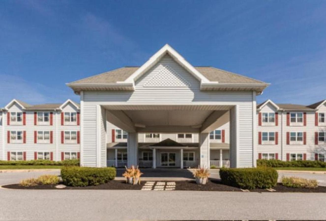 Lancaster Inn & Suites property views in Manheim, PA — gallery photo 3