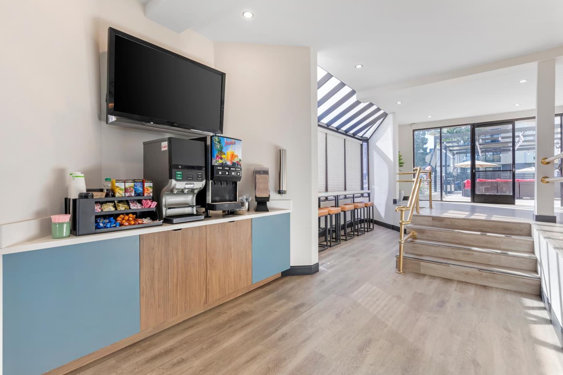 Comfort Inn & Suites Irvine Spectrum gallery photo in Lake Forest, CA — image 12