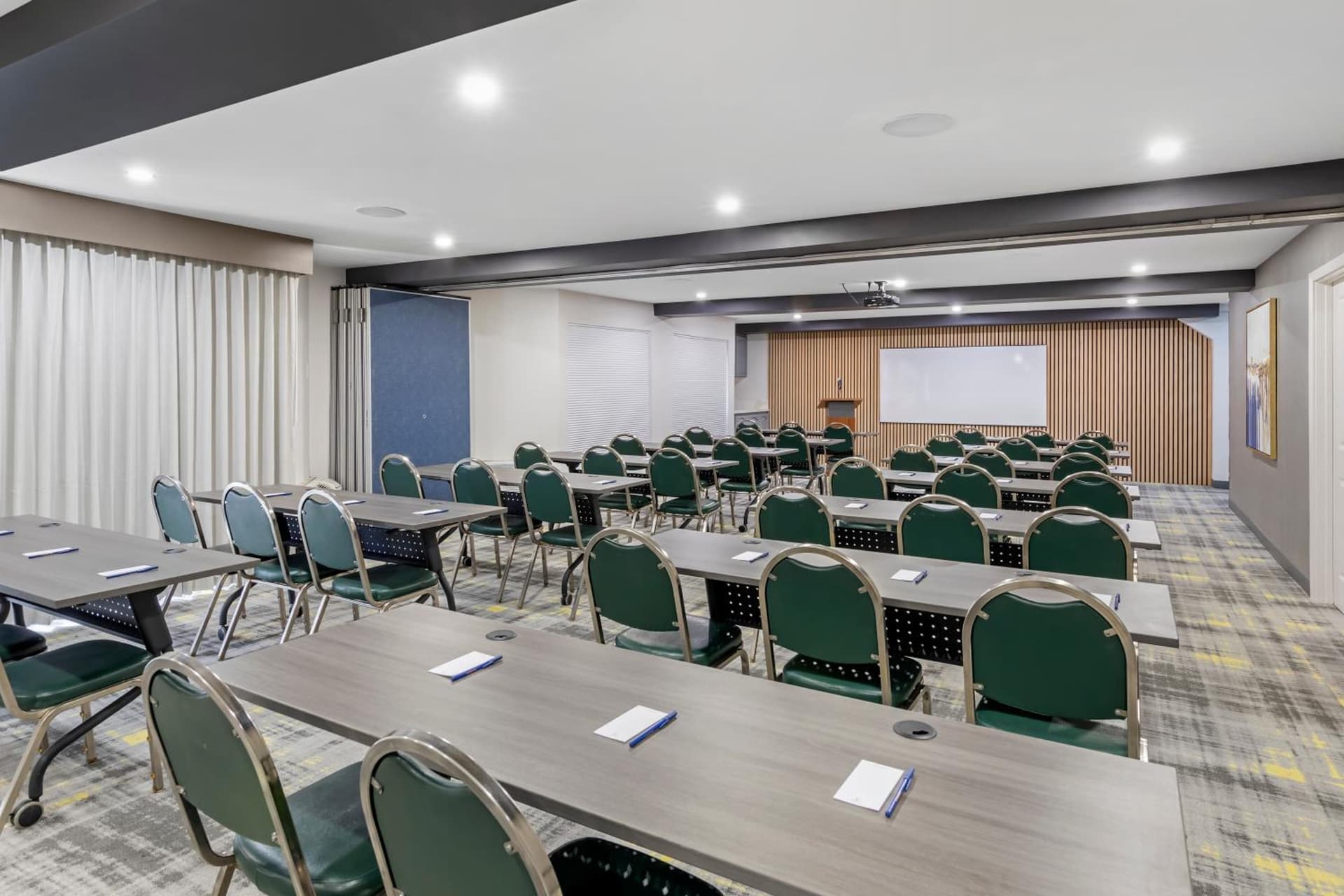 Comfort Inn & Suites Irvine Spectrum gallery photo in Lake Forest, CA — image 37