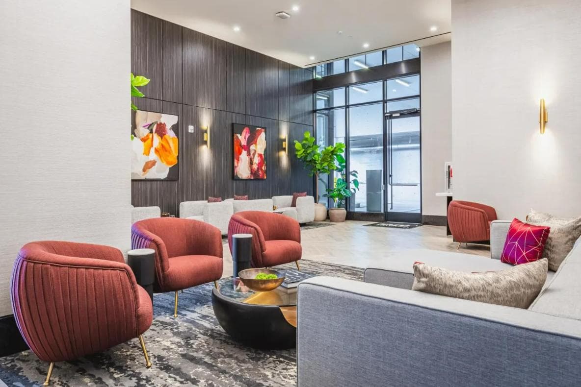 Level Hollywood interior in Los Angeles, CA — gallery photo 2
