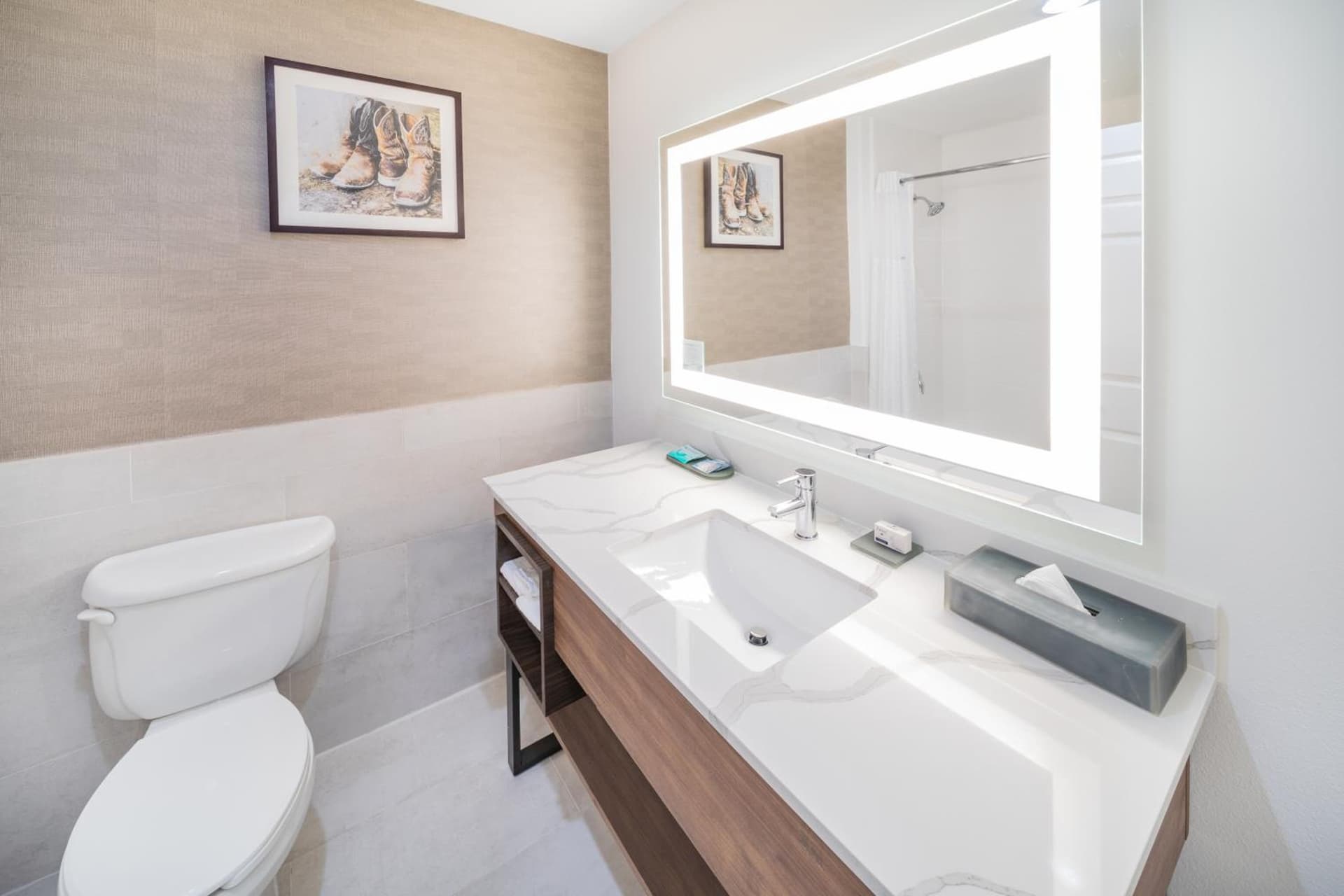 La Quinta Inn & Suites by Wyndham Pharr RGV Medical Center gallery photo in Pharr, TX — image 25